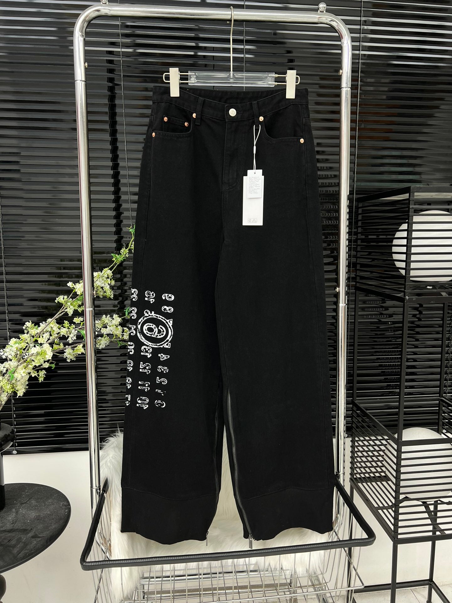 MM6 side printed letter patchwork trousers