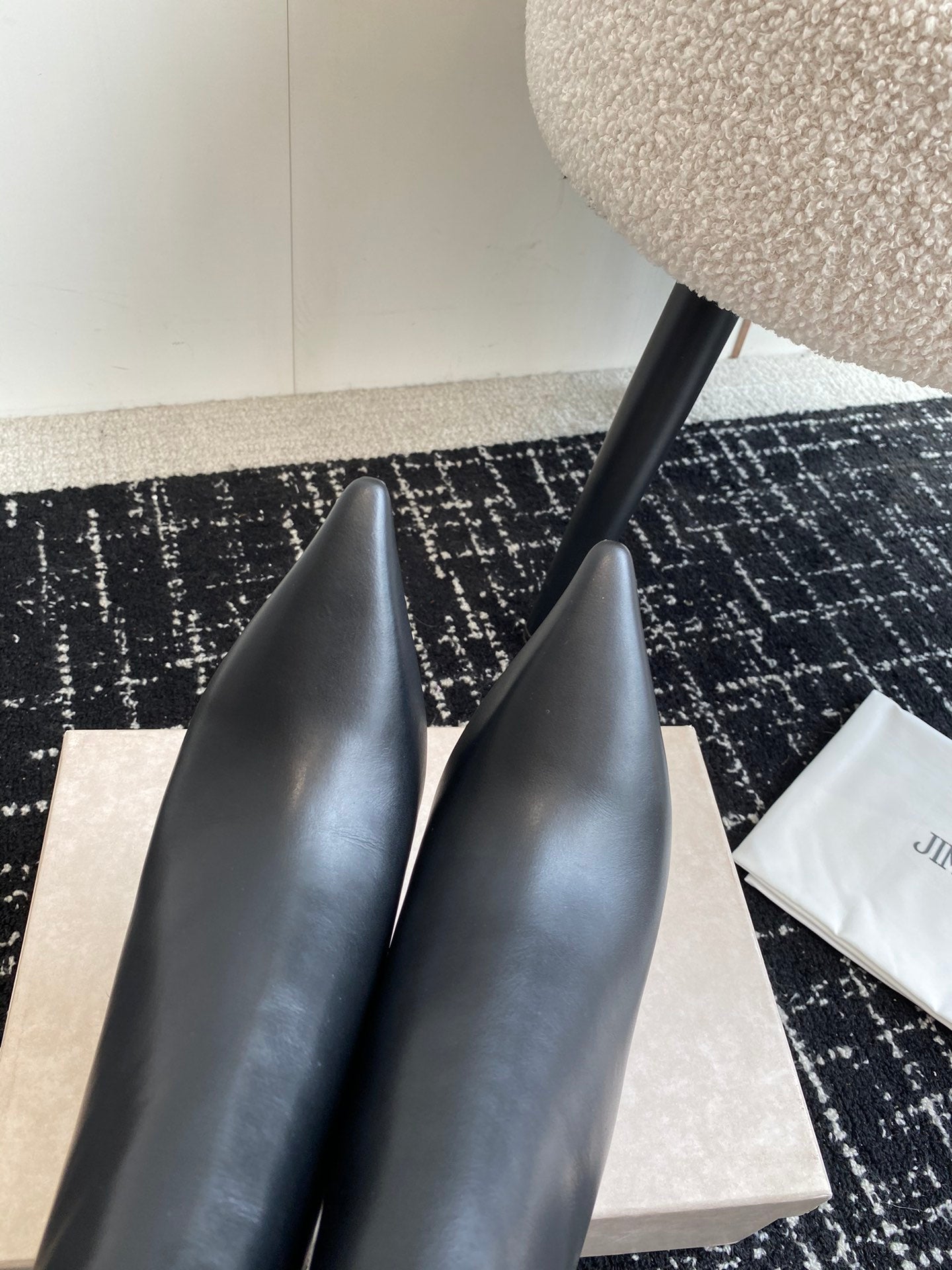 JIMMY CH** Early Autumn new simple pointed calfskin high-heeled short bootsVIP1：1