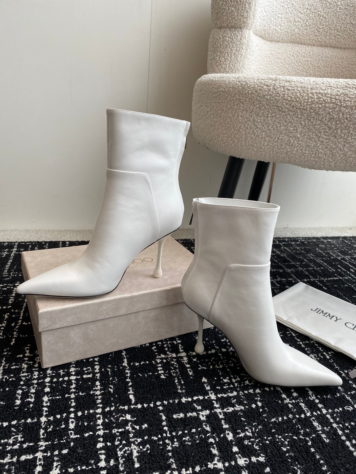 JIMMY CH** Early Autumn new simple pointed calfskin high-heeled short bootsVIP1：1