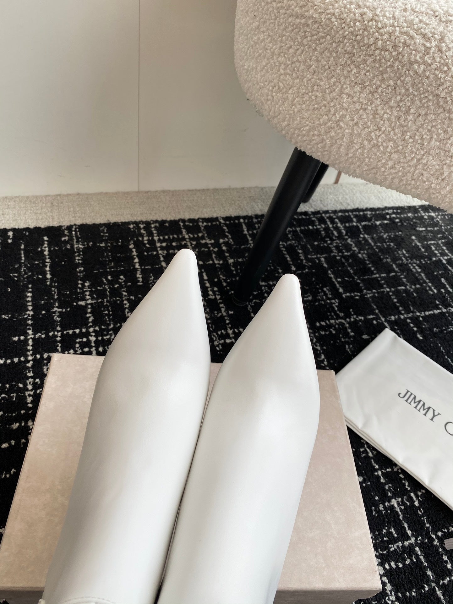 JIMMY CH** Early Autumn new simple pointed calfskin high-heeled short bootsVIP1：1