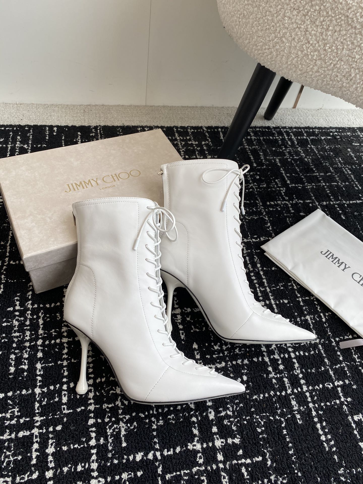 JIMMY CH**VIP1:1 Early Autumn new simple pointed calfskin high-heeled ankle boots