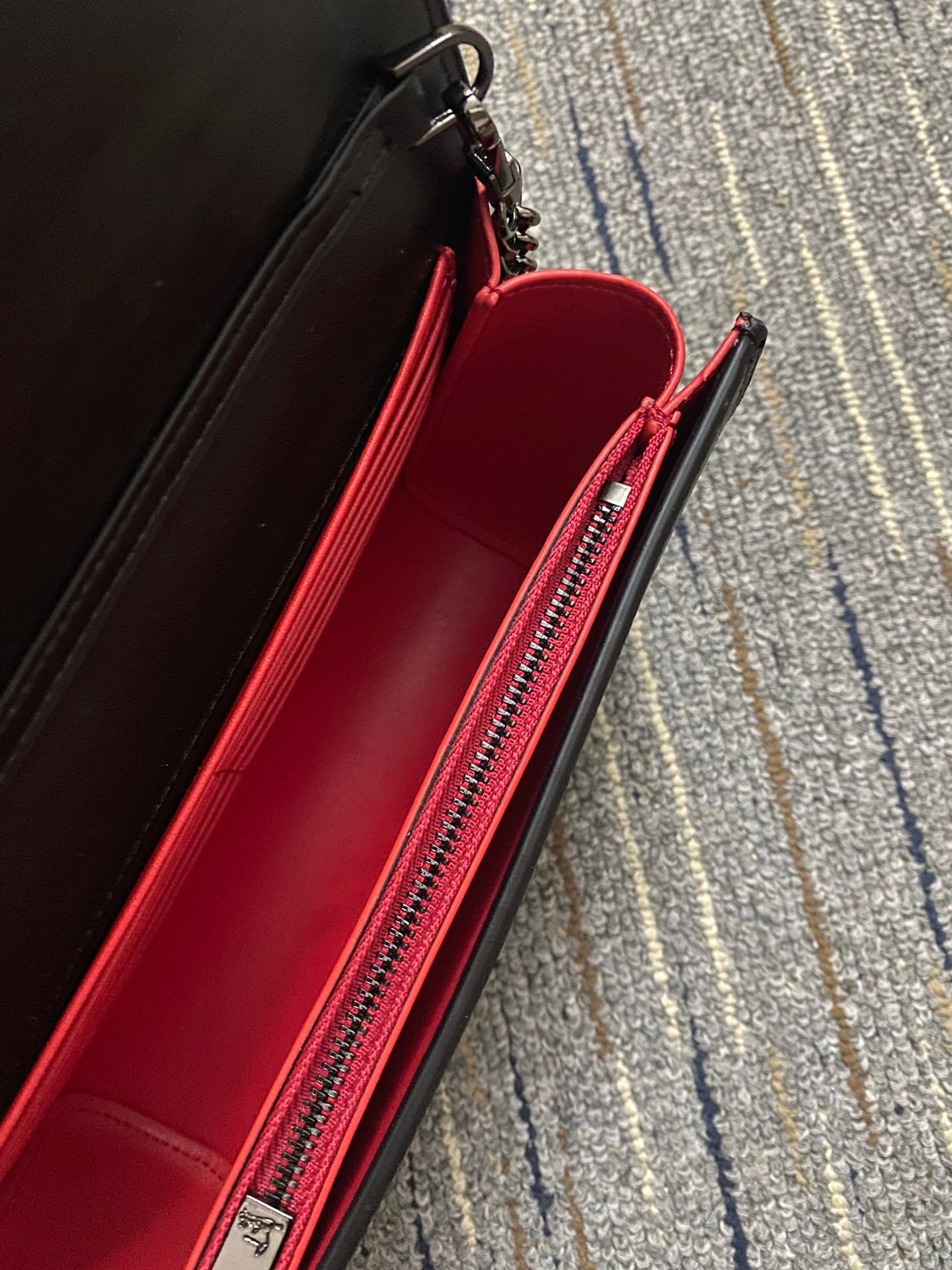 Christi** Loubout** New Shoulder Bag Black