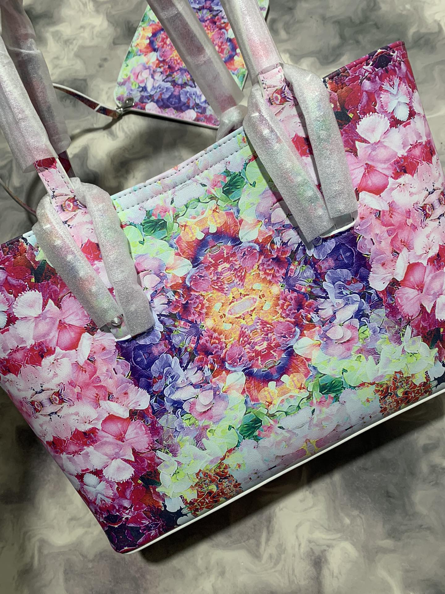Christi** Loubout** New Flower Shoulder Bag