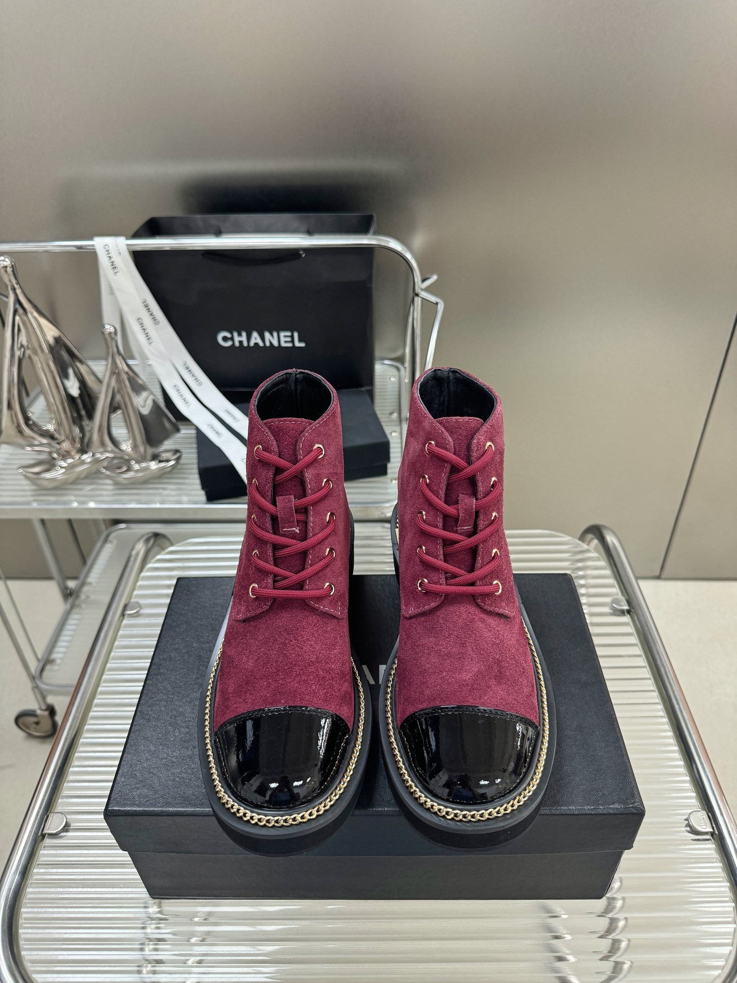 Chan*** 2025 new high quality VIP1:1 autumn and winter hardware buckle plus ⛓️ chain short boots