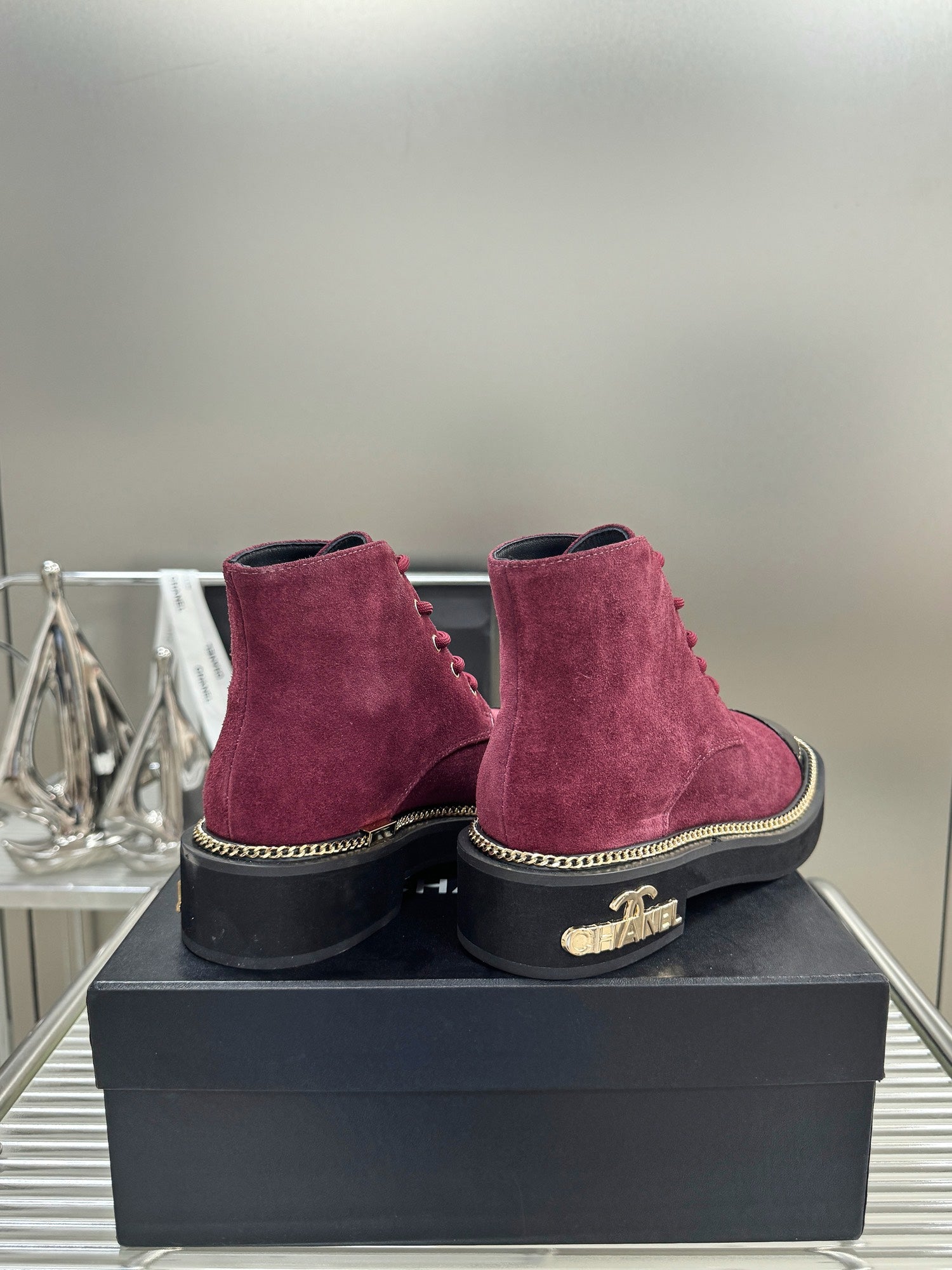 Chan*** 2025 new high quality VIP1:1 autumn and winter hardware buckle plus ⛓️ chain short boots