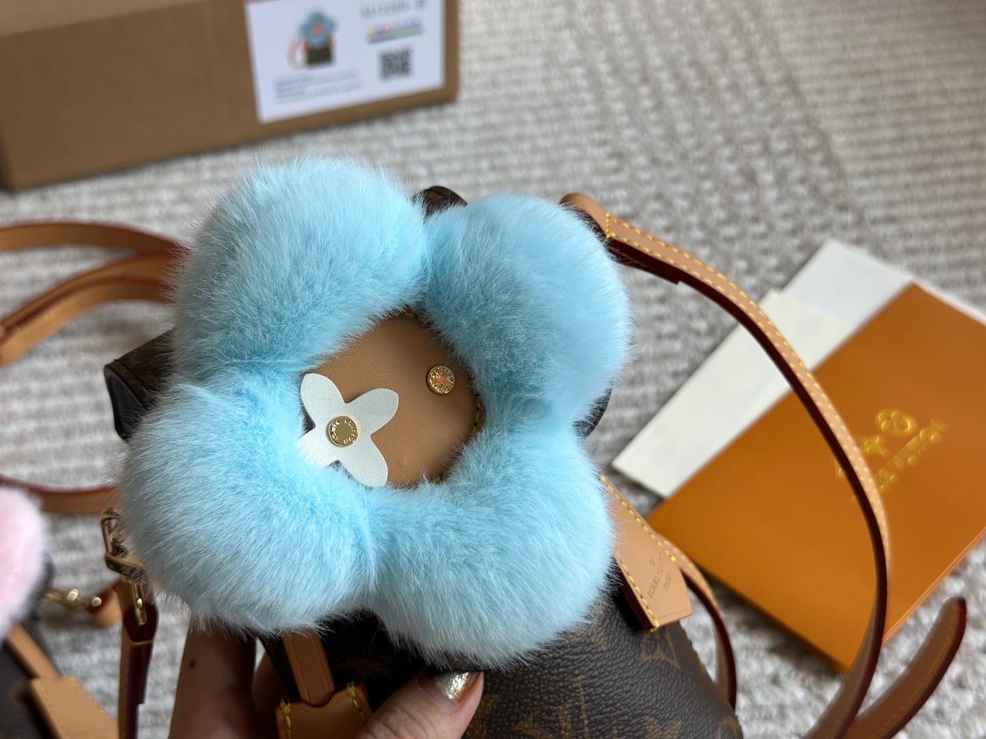 Christmas Limited Edition Vivian Mobile Phone Bag