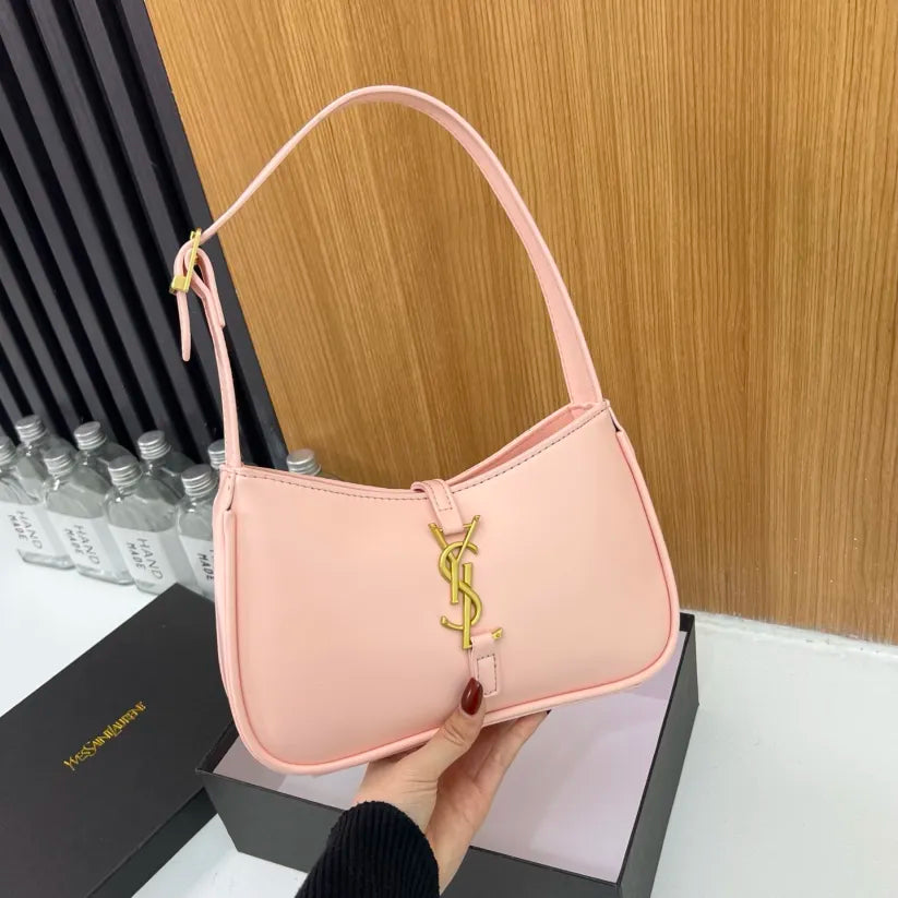 Stylish and minimalist small square bag