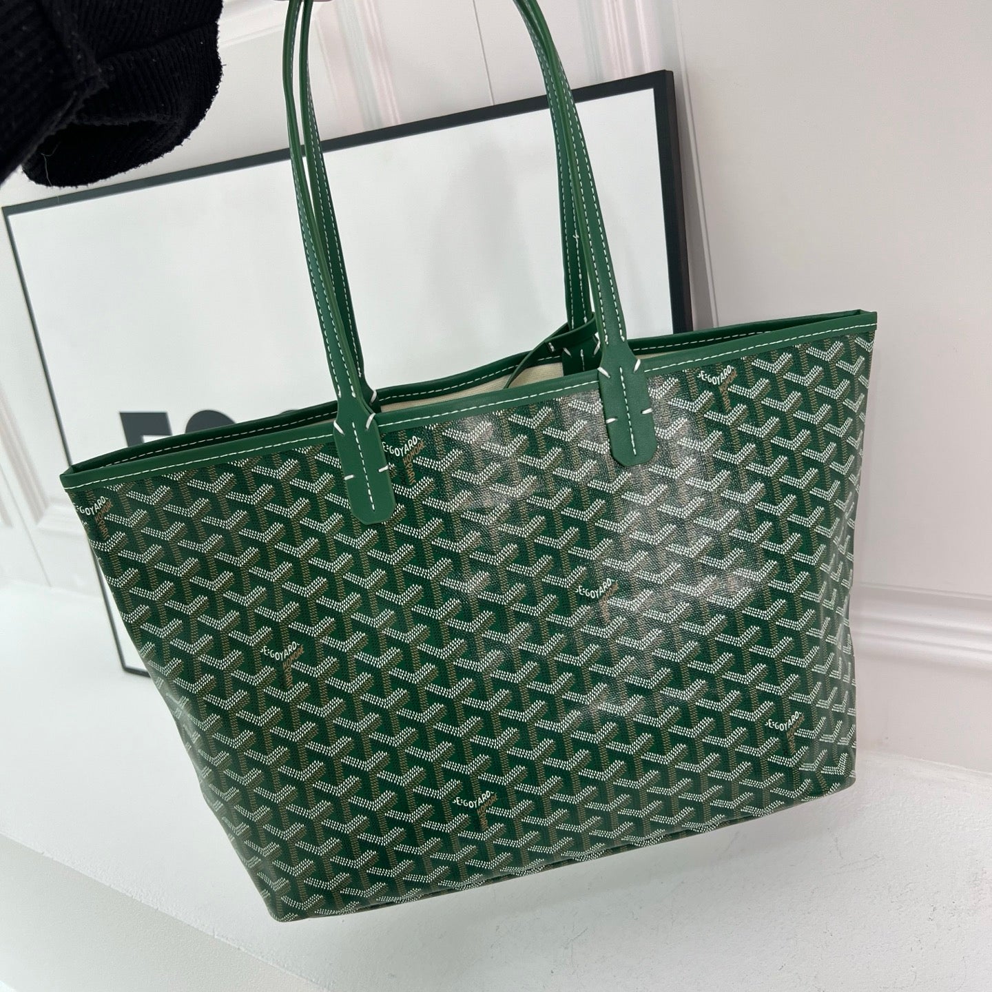 Classic large-capacity tote bag