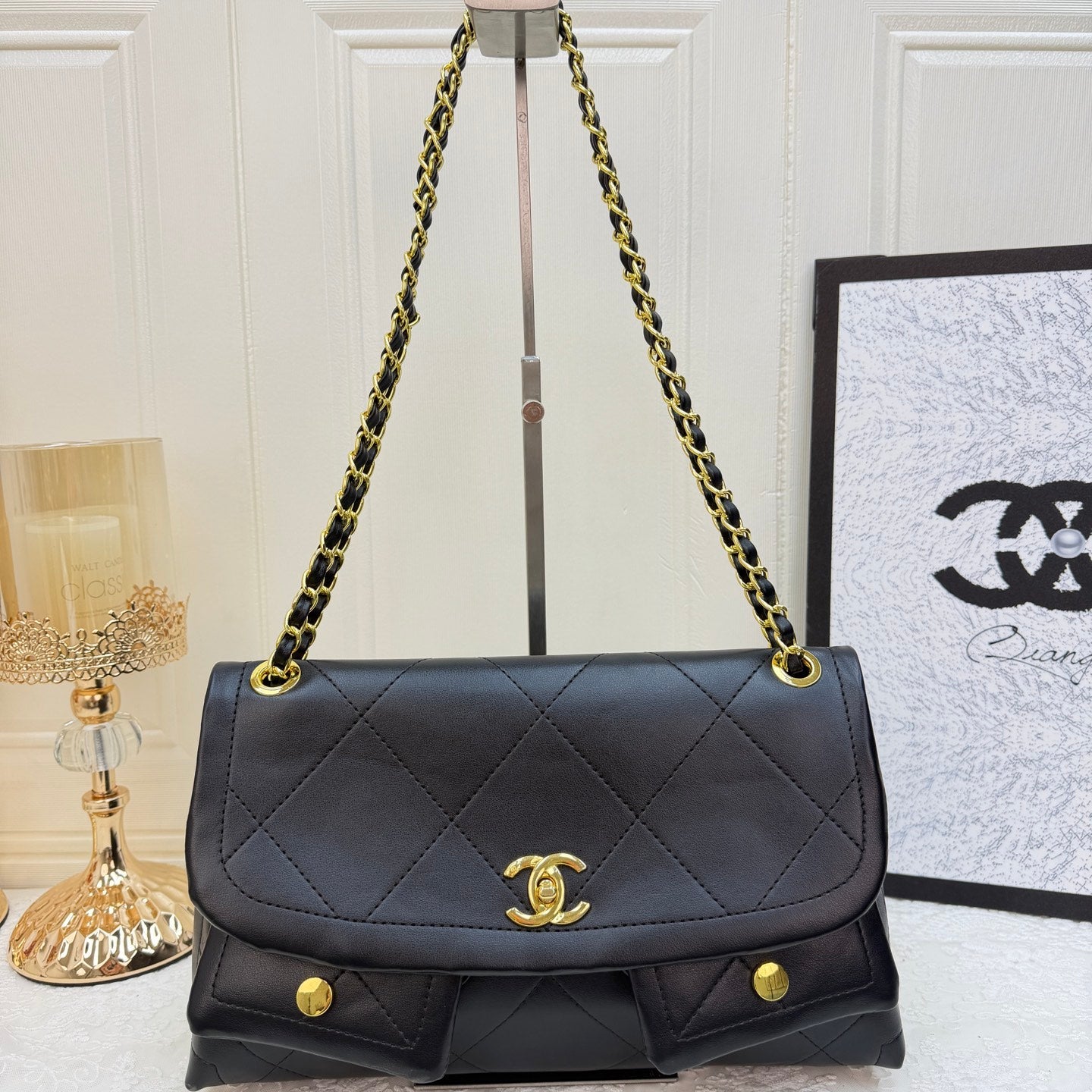 Lambskin quilted chain bag