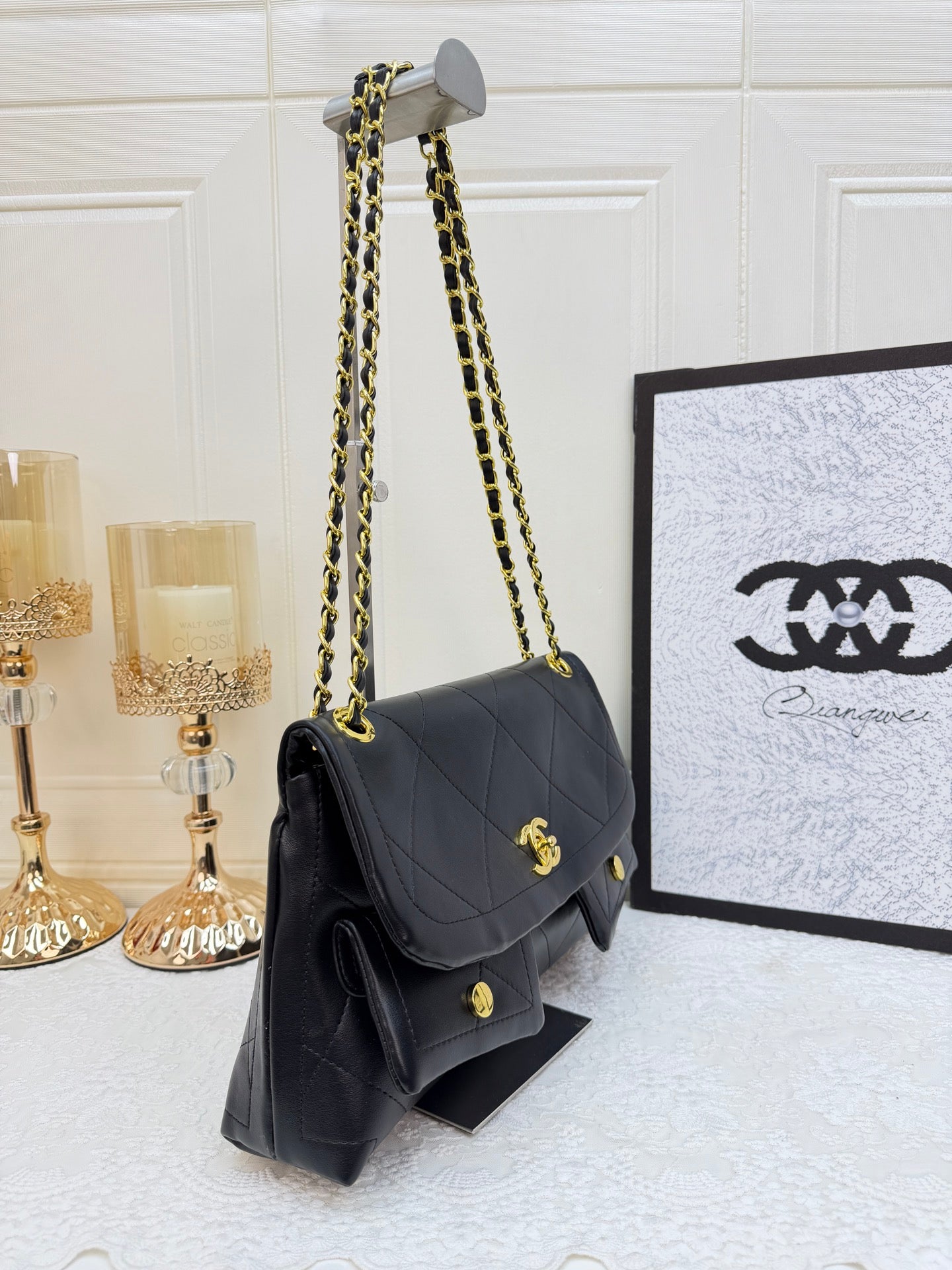 Lambskin quilted chain bag