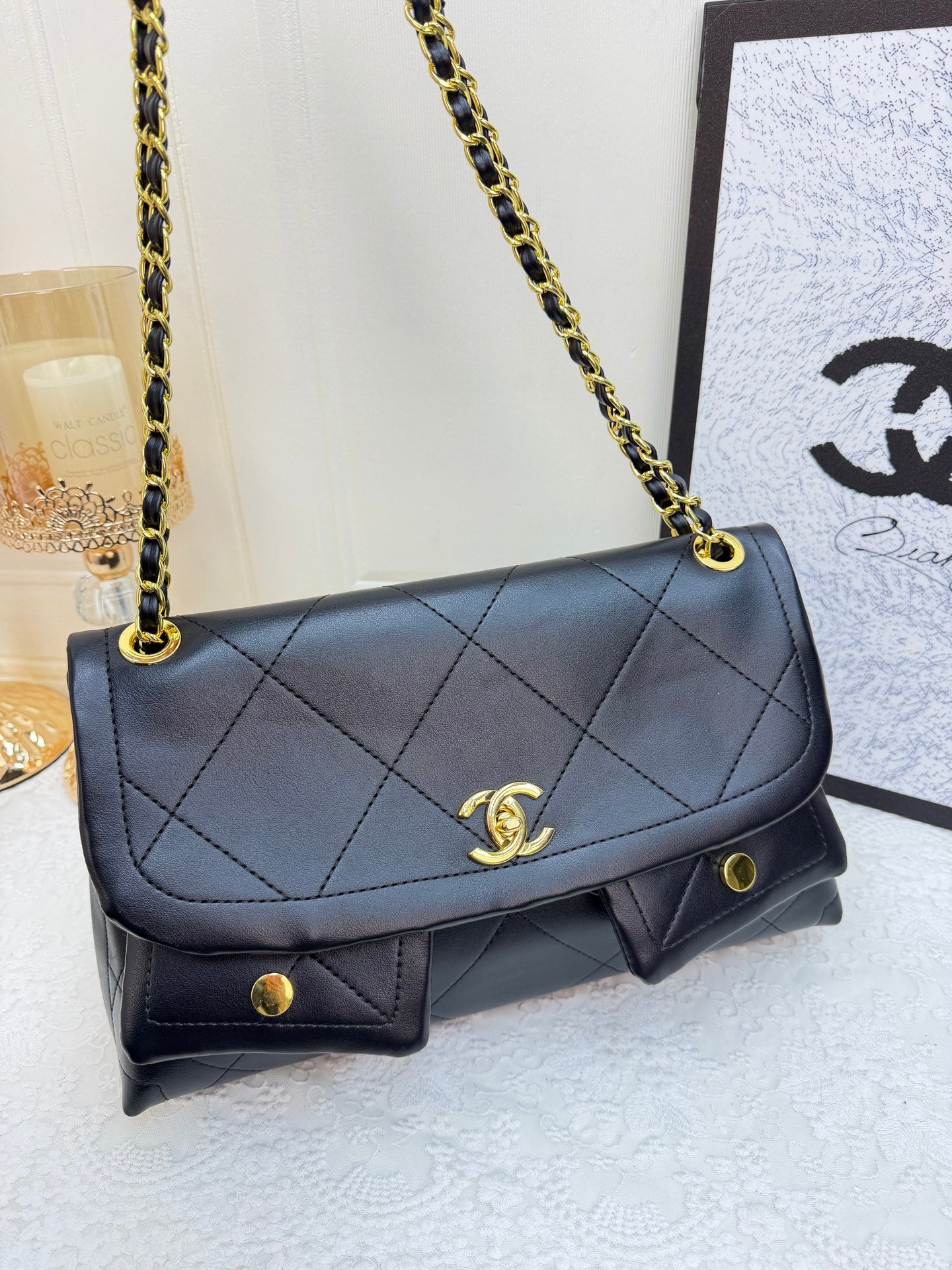 Lambskin quilted chain bag