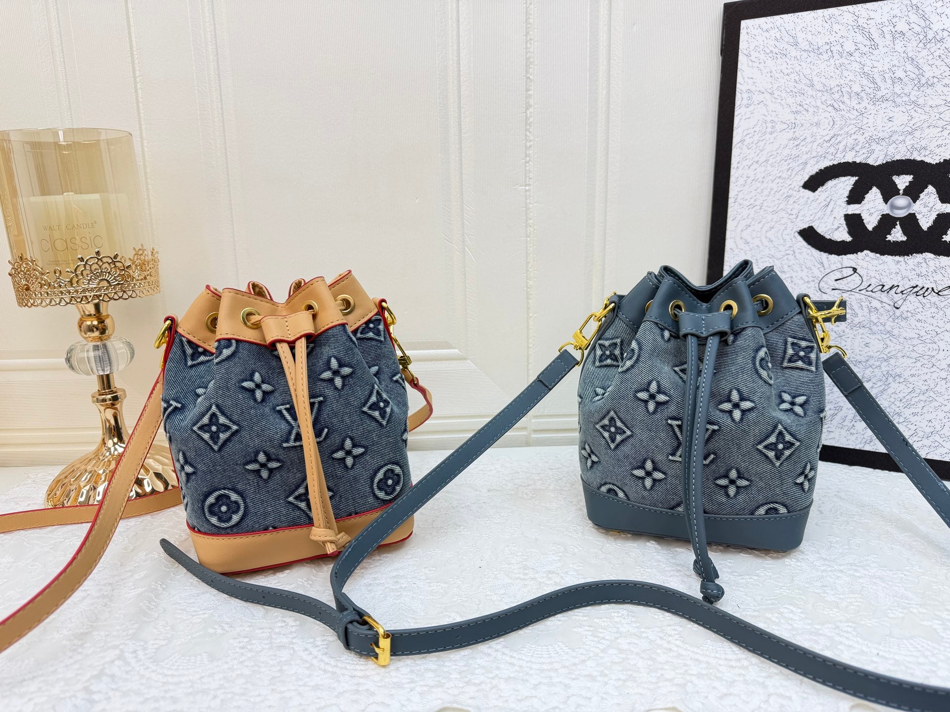 Classic bucket bag
