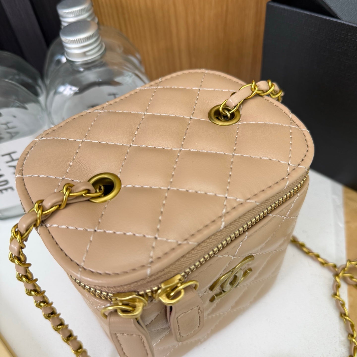 Everyday commuter chain bag