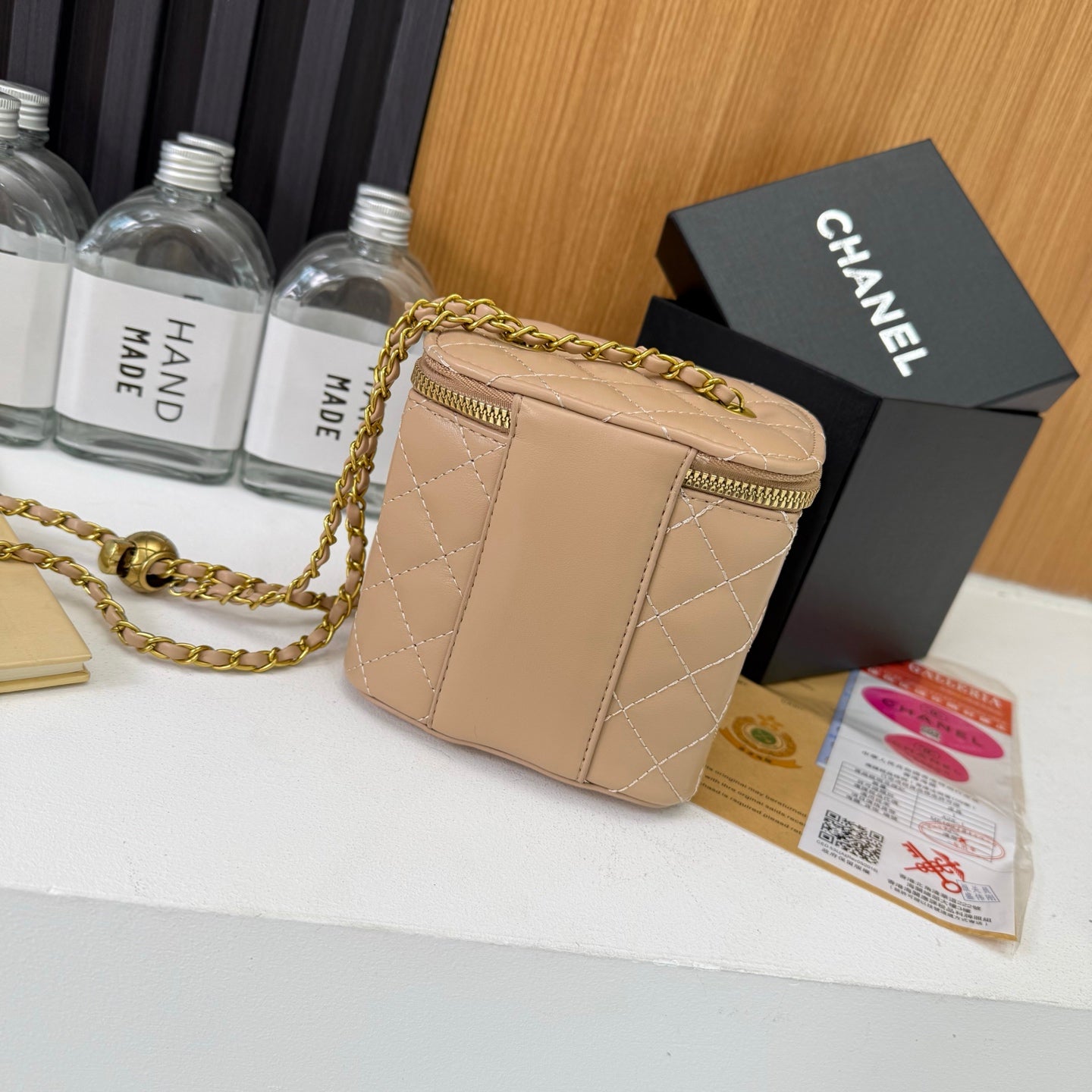 Everyday commuter chain bag