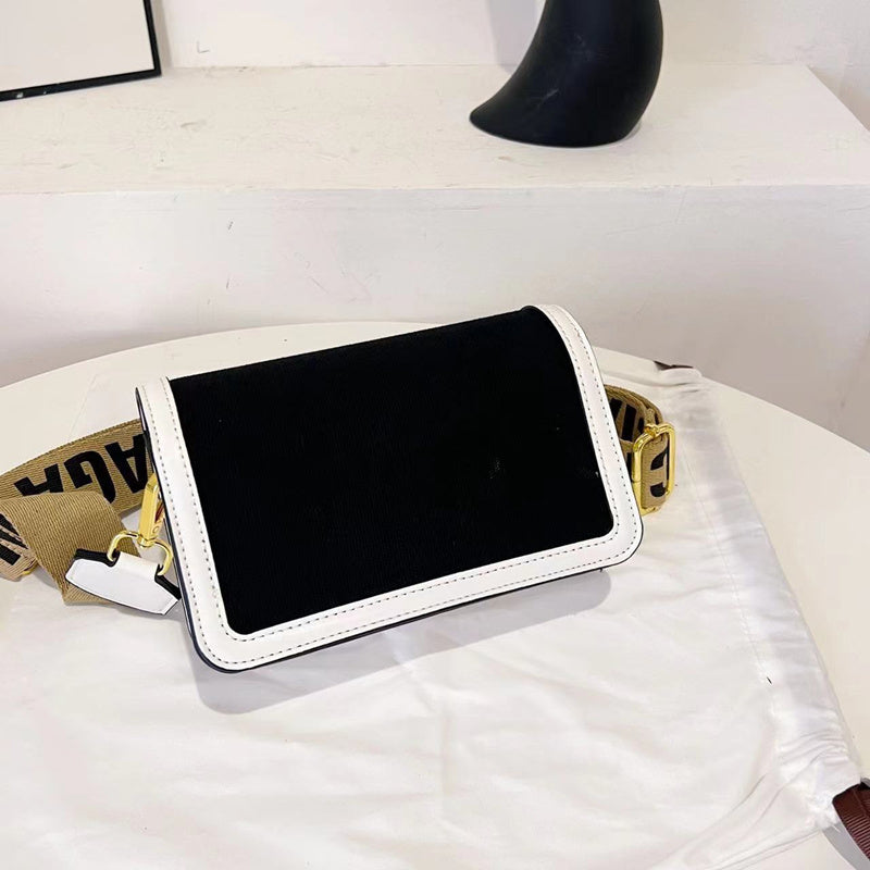 Casual commuter messenger bag