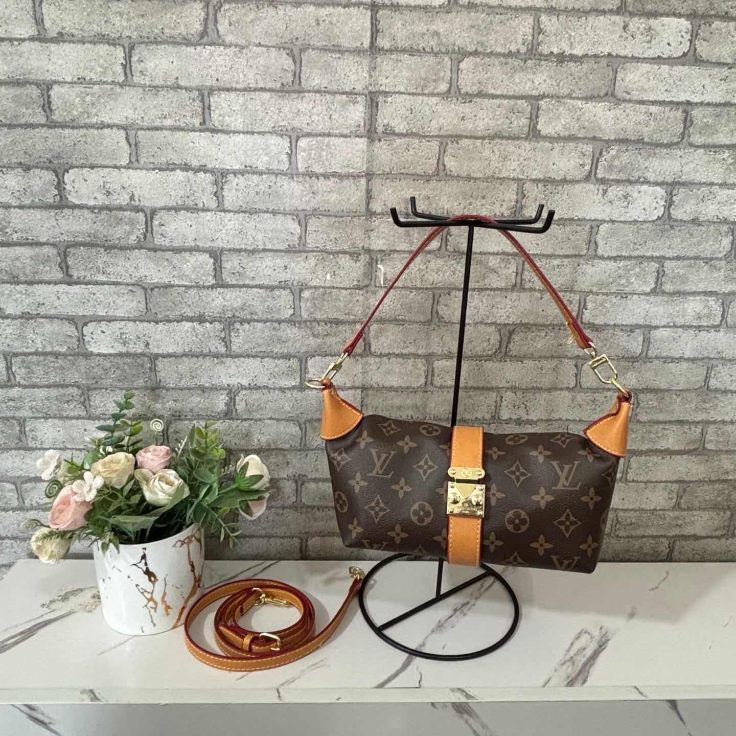New classic monogram handbag