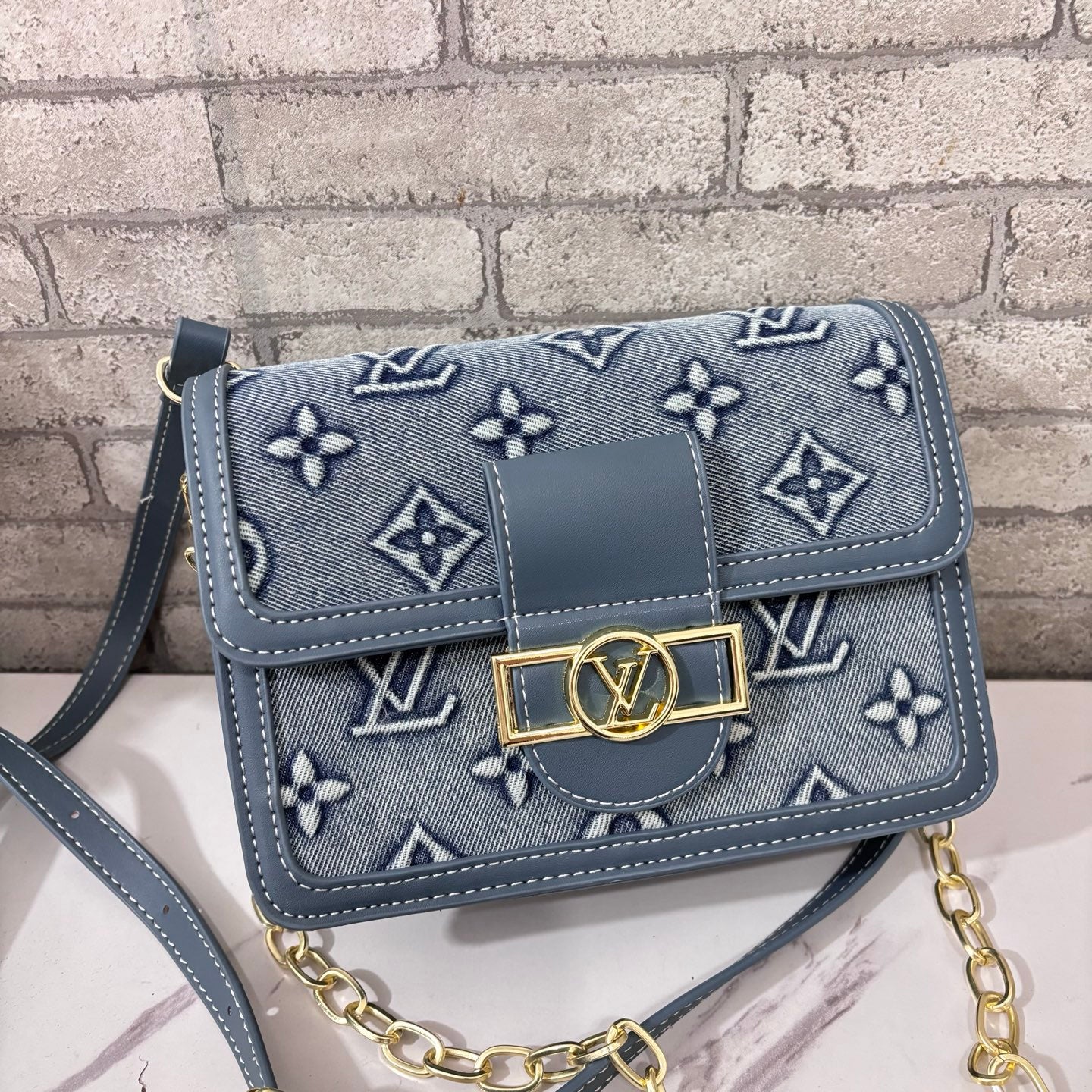 High-end vintage shoulder bag