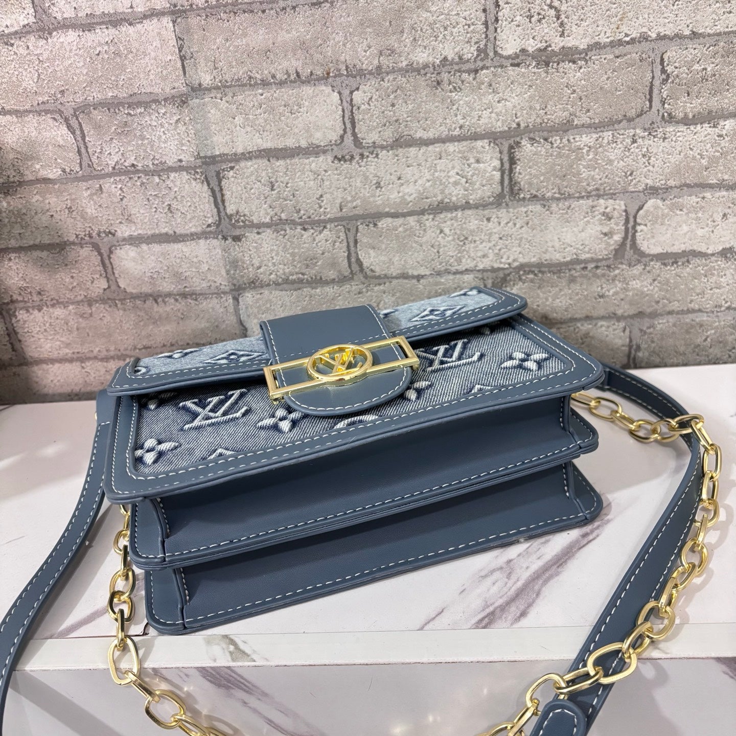 High-end vintage shoulder bag