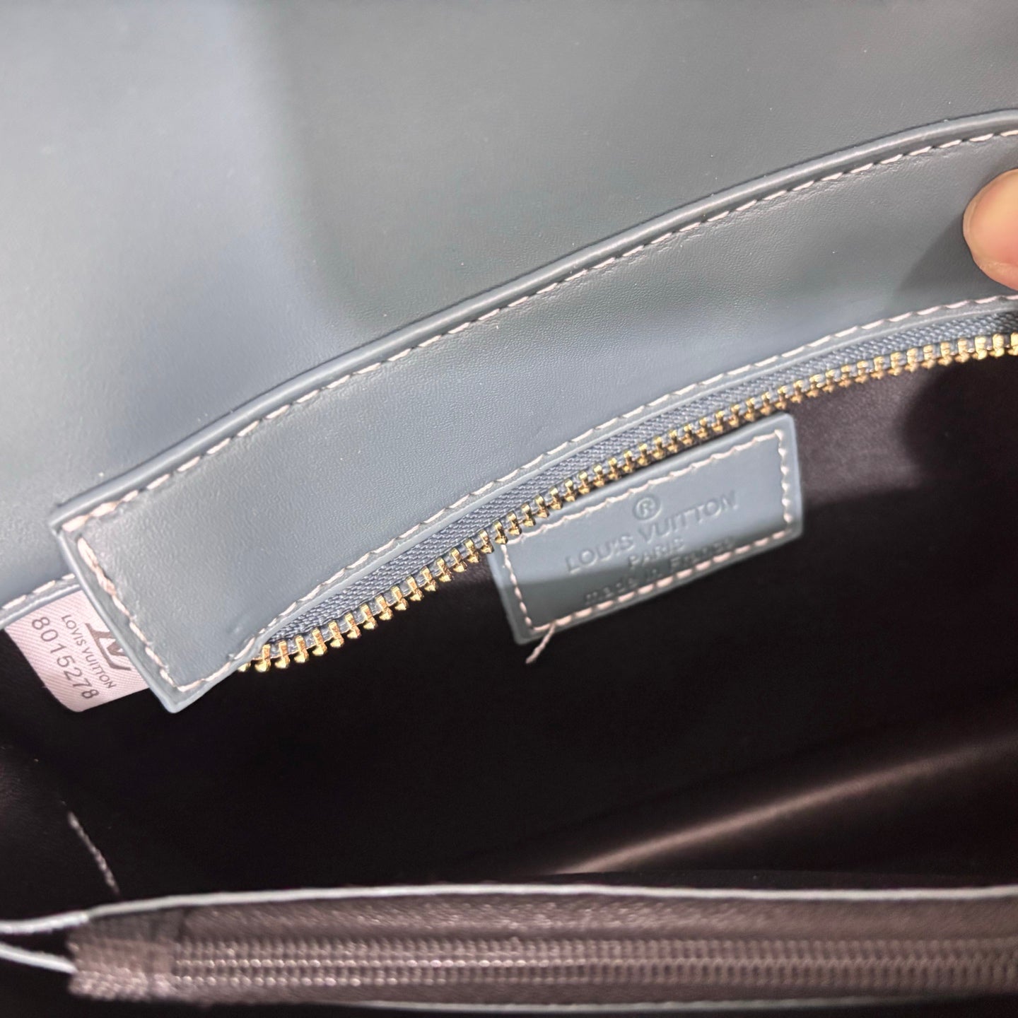 High-end vintage shoulder bag