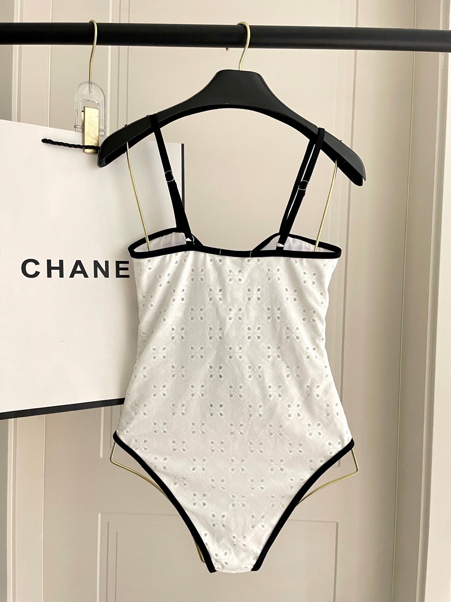 New one-piece swimsuit