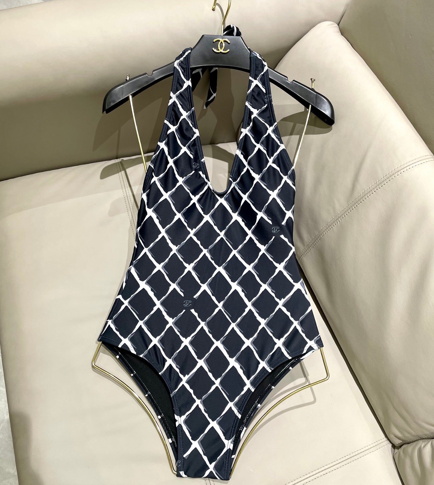 New one-piece swimsuit