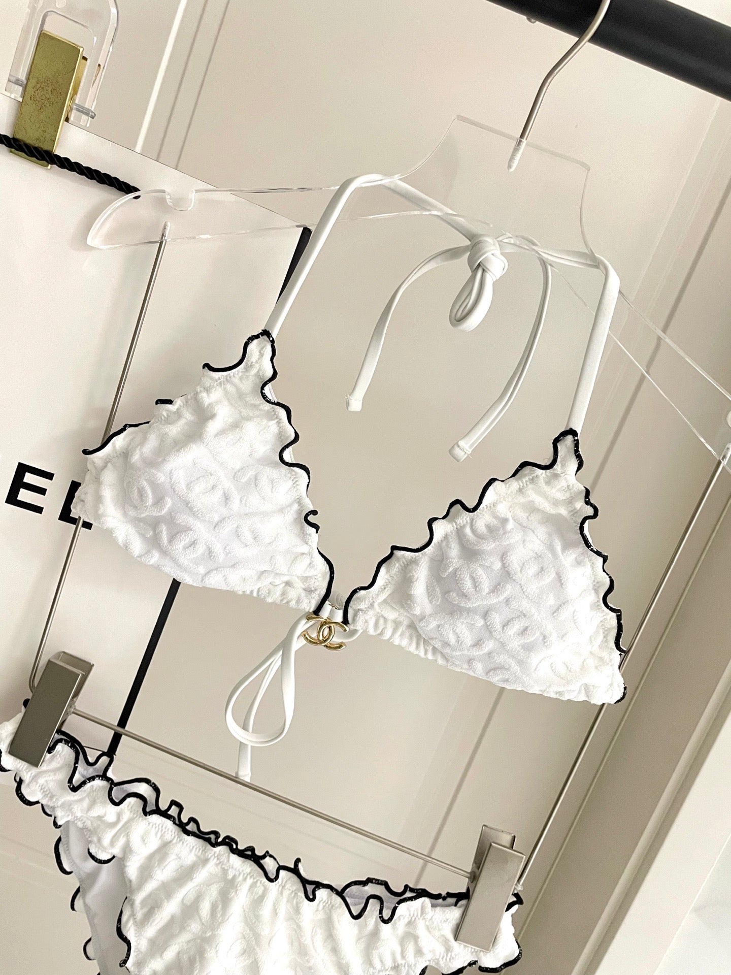 New, stunning bikinis