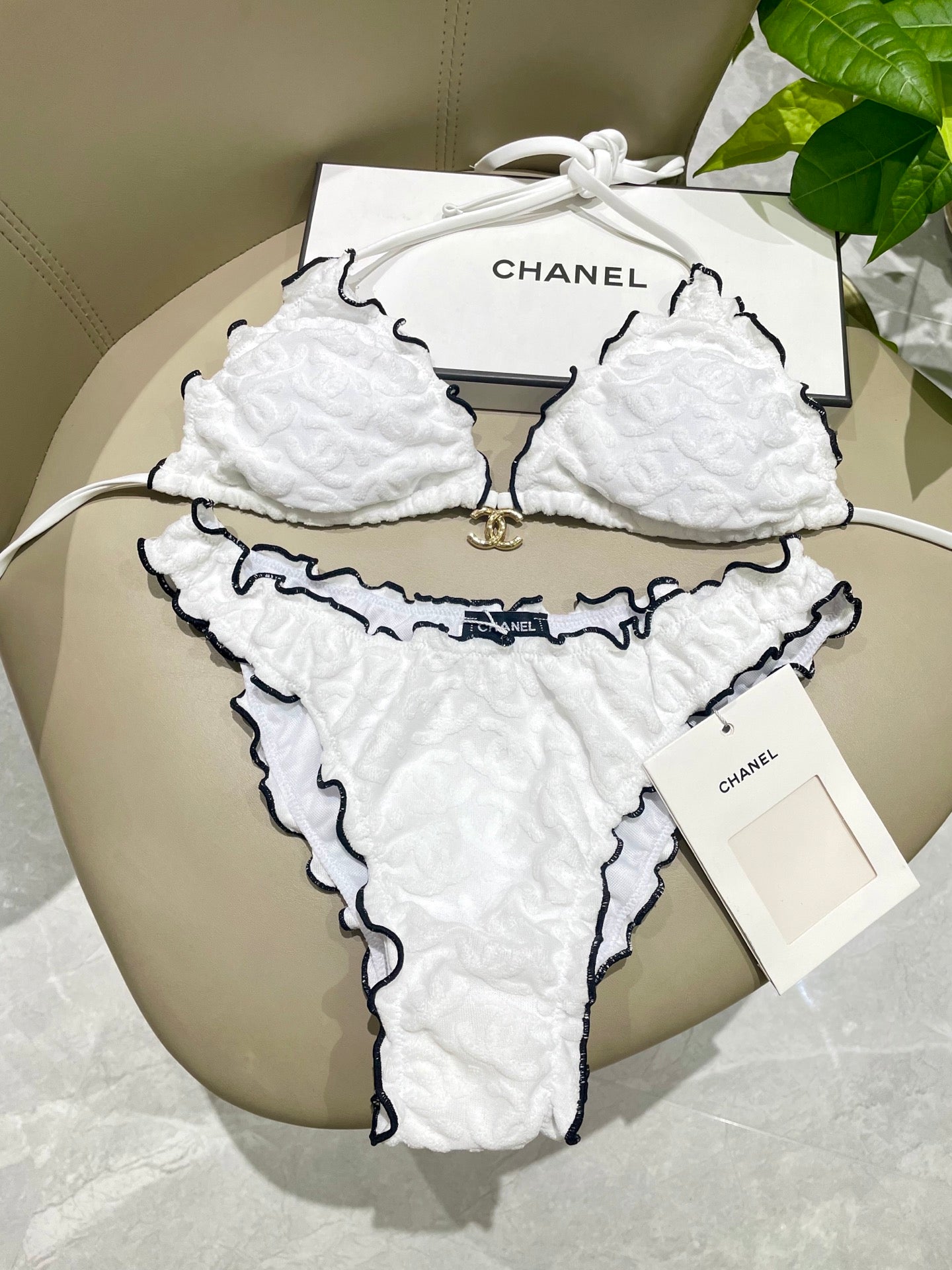New, stunning bikinis
