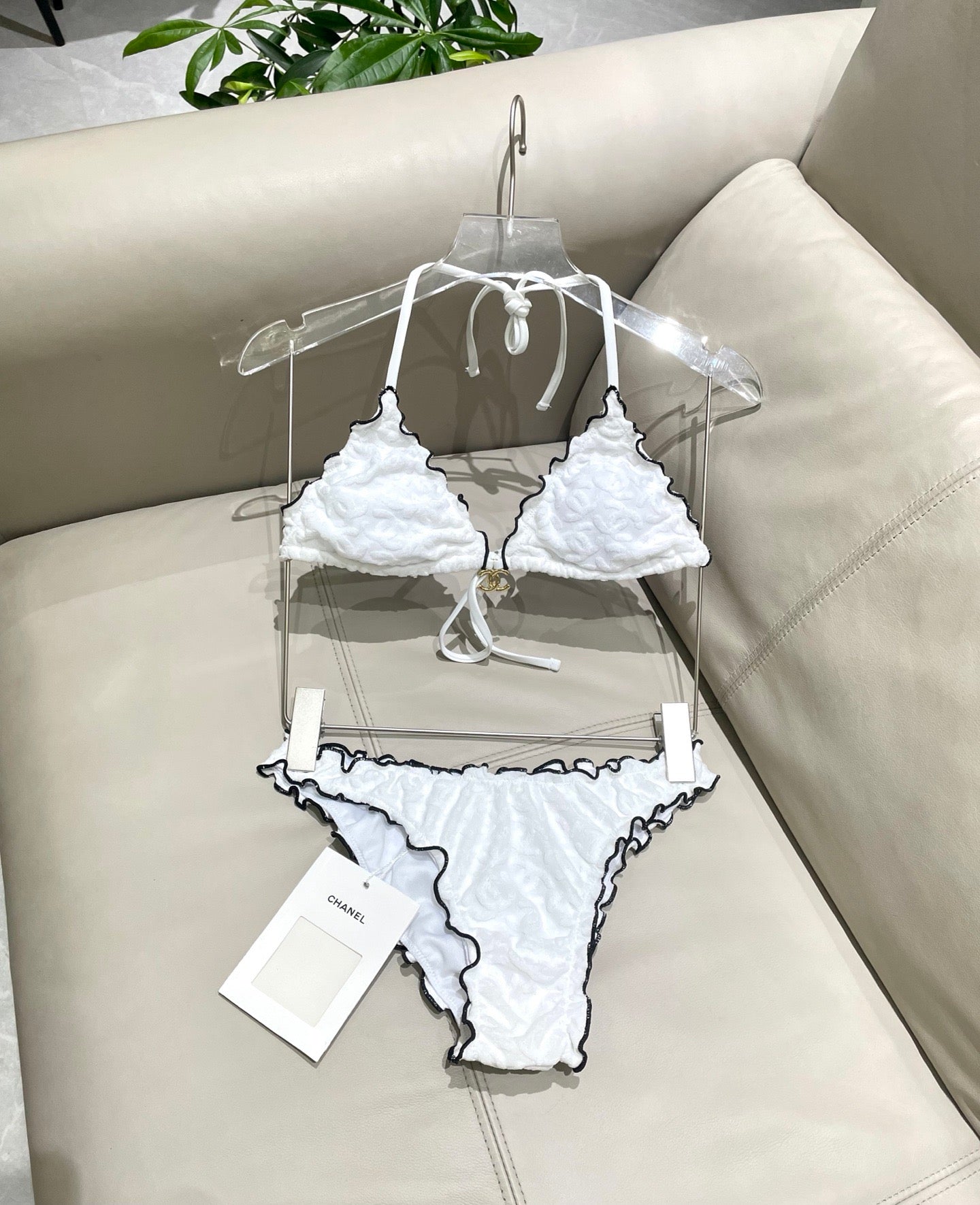 New, stunning bikinis