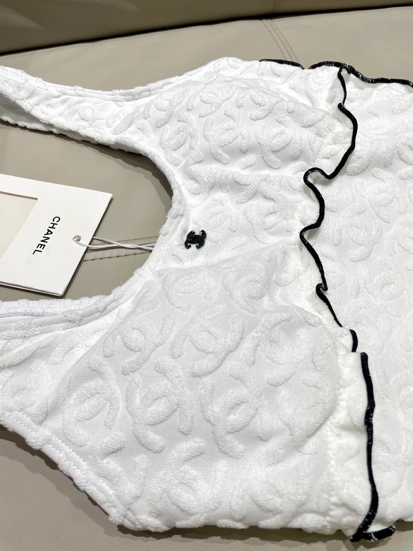 New one-piece swimsuit