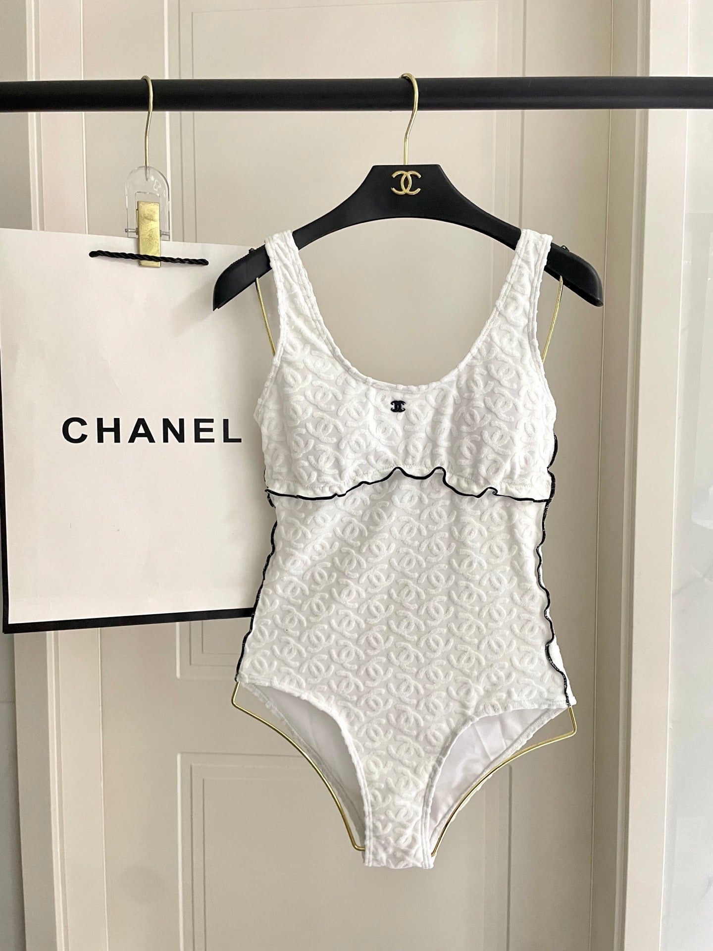 New one-piece swimsuit