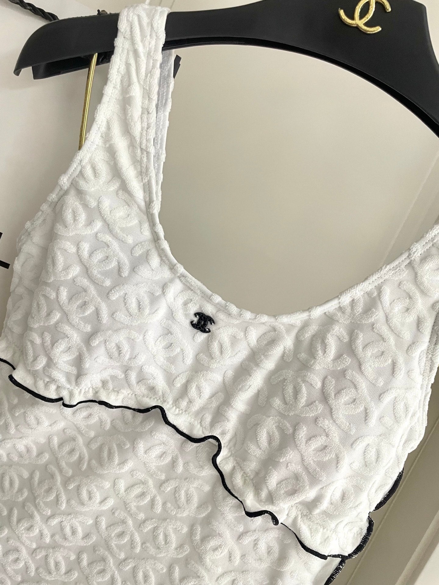 New one-piece swimsuit