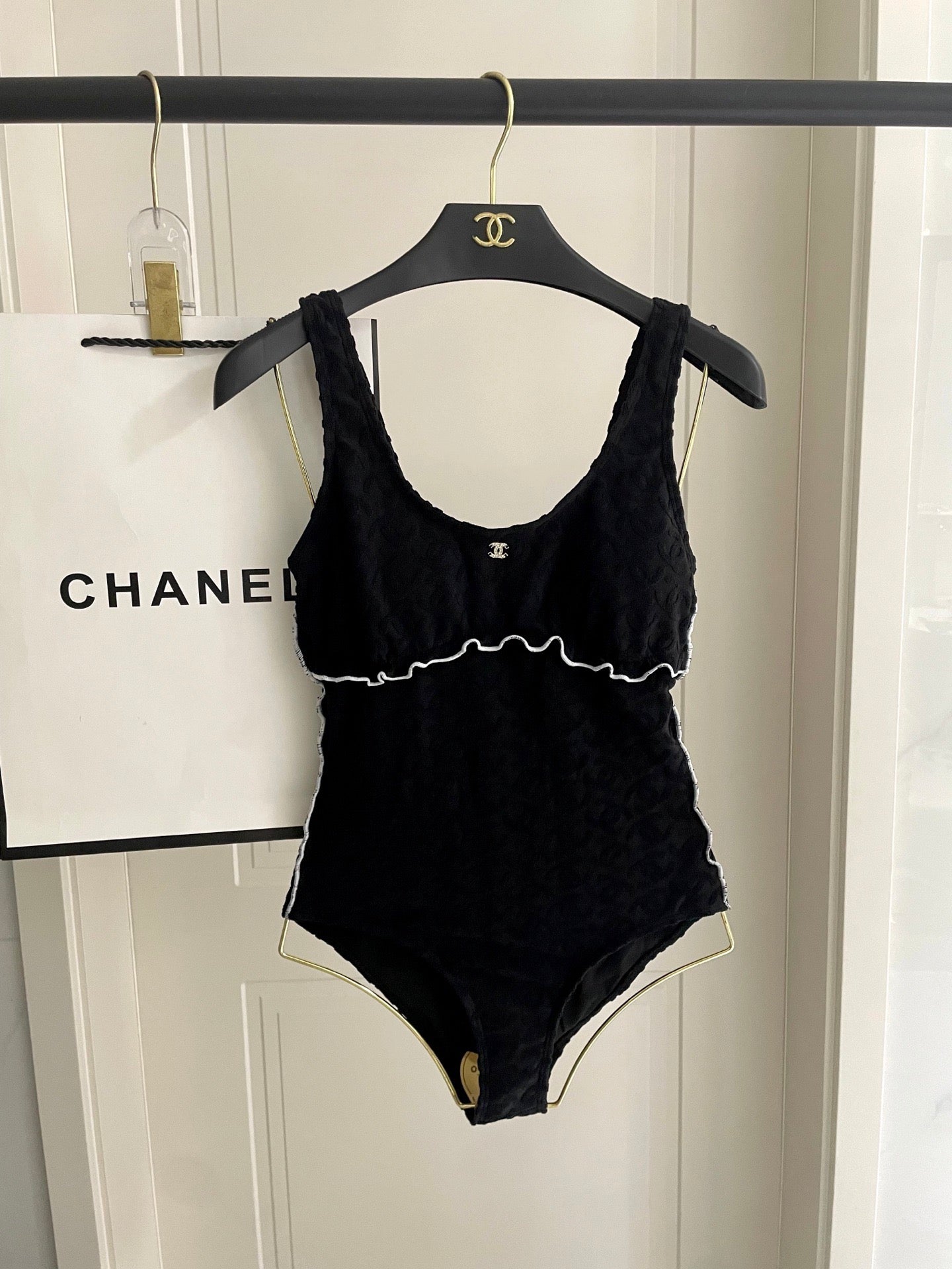 New one-piece swimsuit