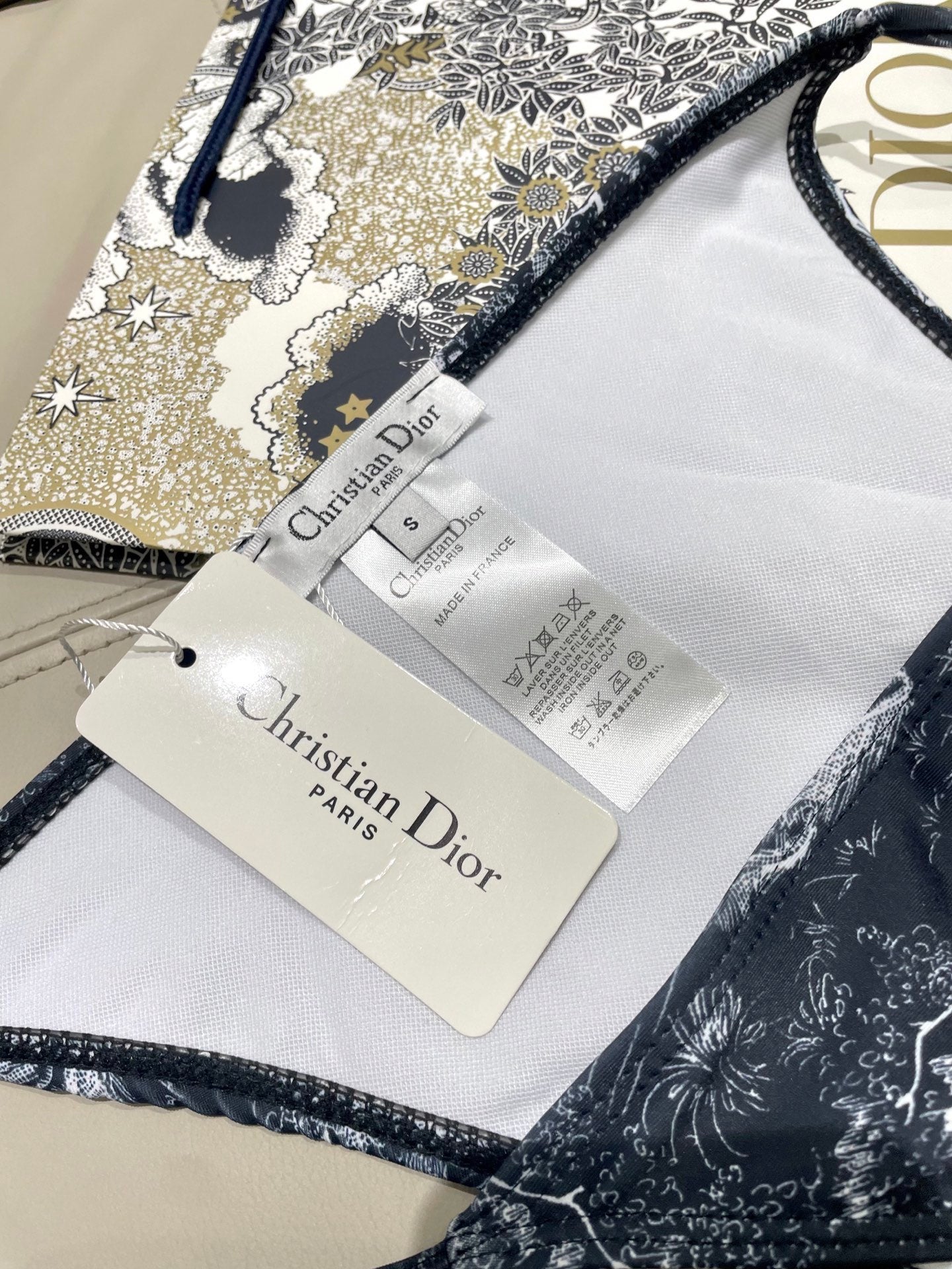New three-piece set with animal print