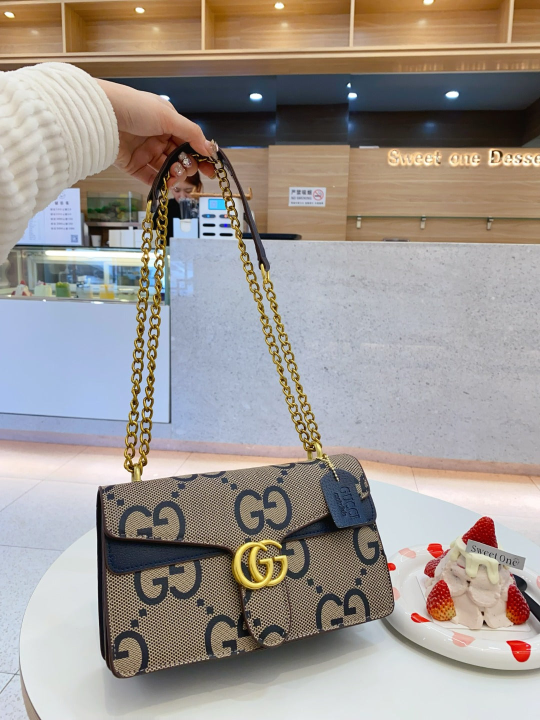 New classic Dionysus bag