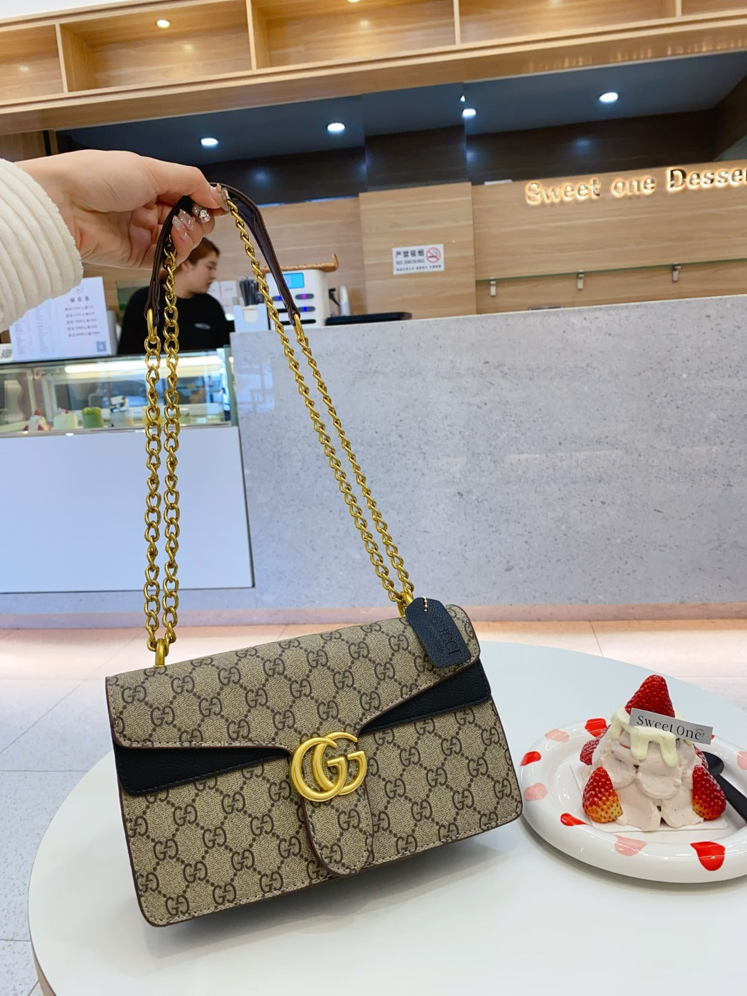 New classic Dionysus bag
