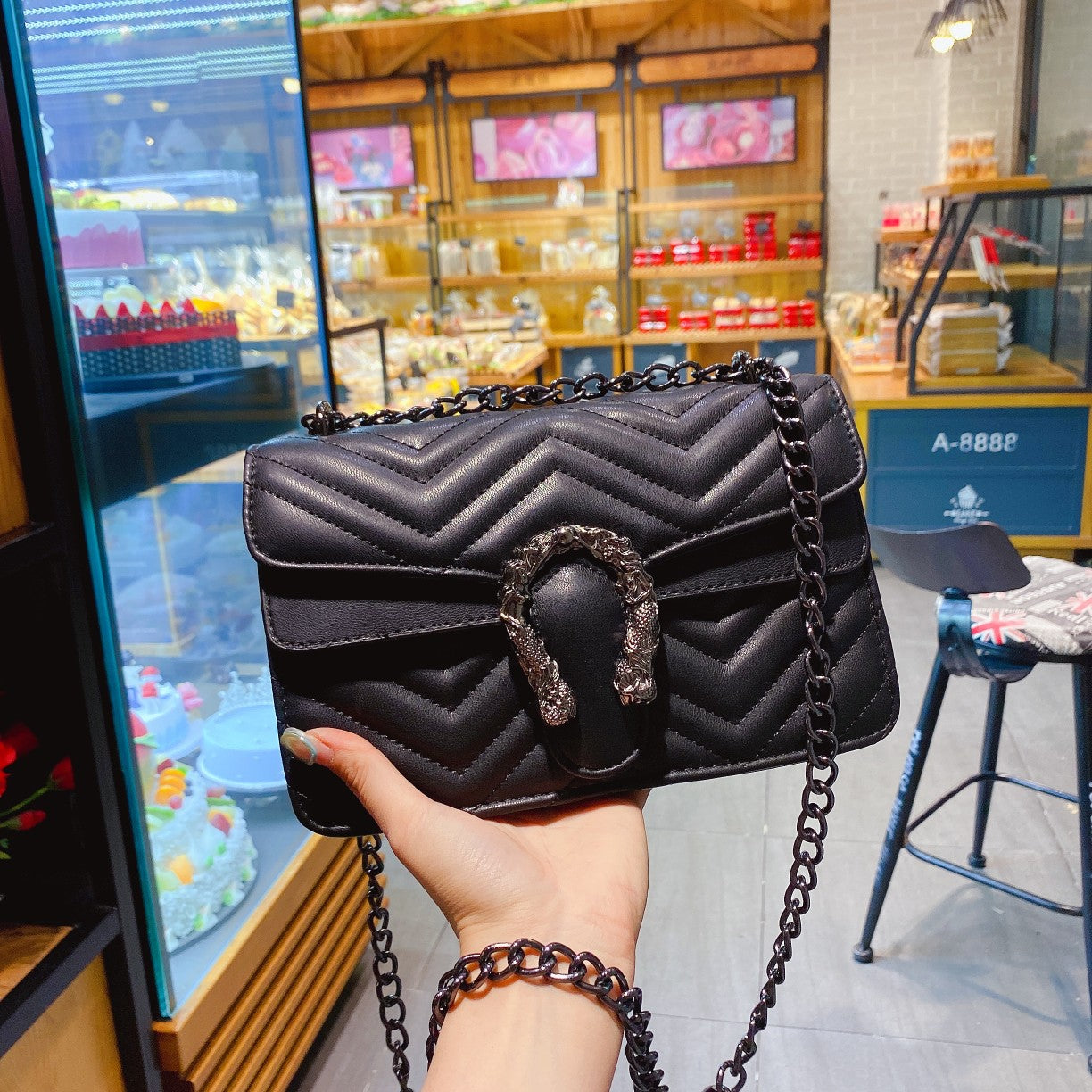 New classic Dionysus bag