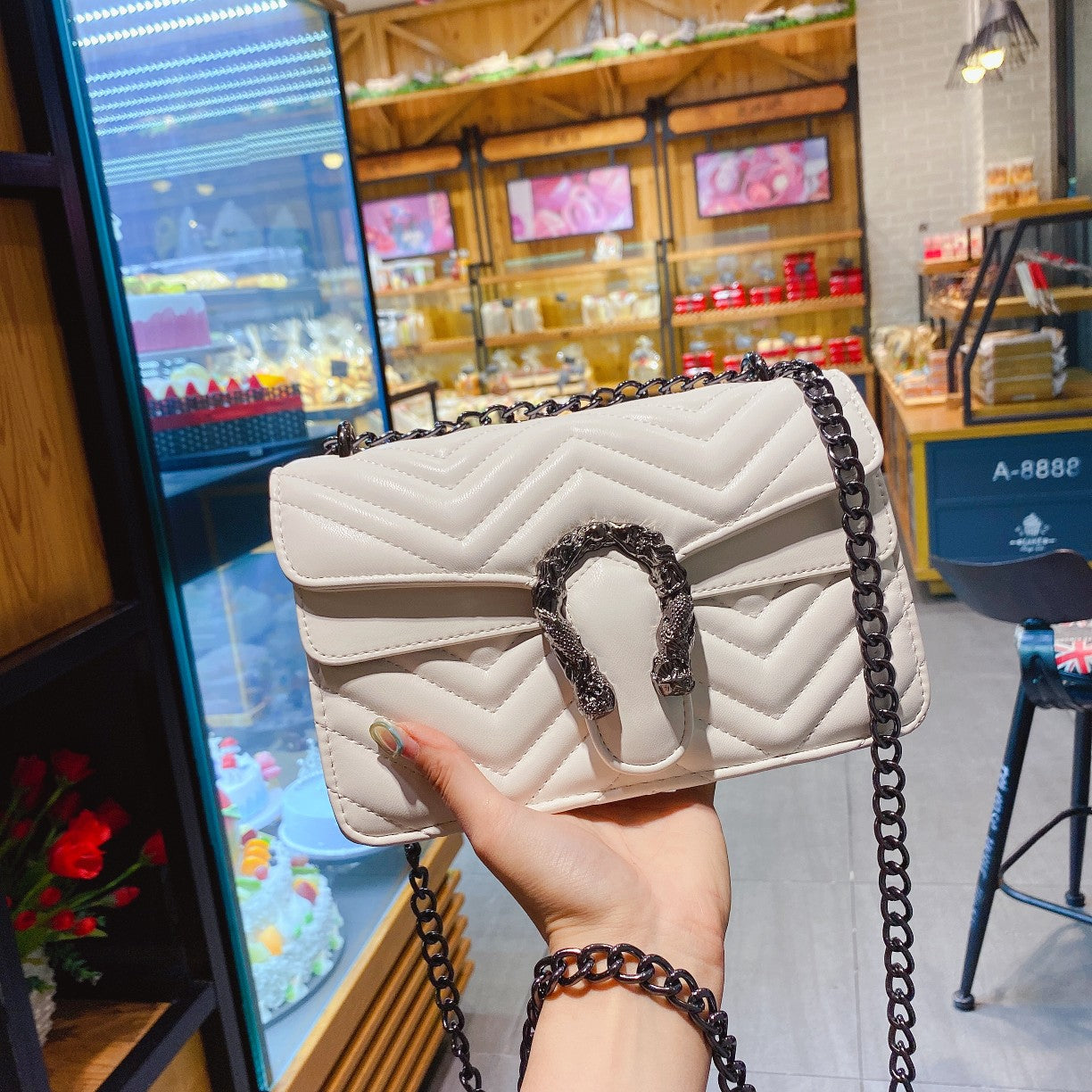 New classic Dionysus bag
