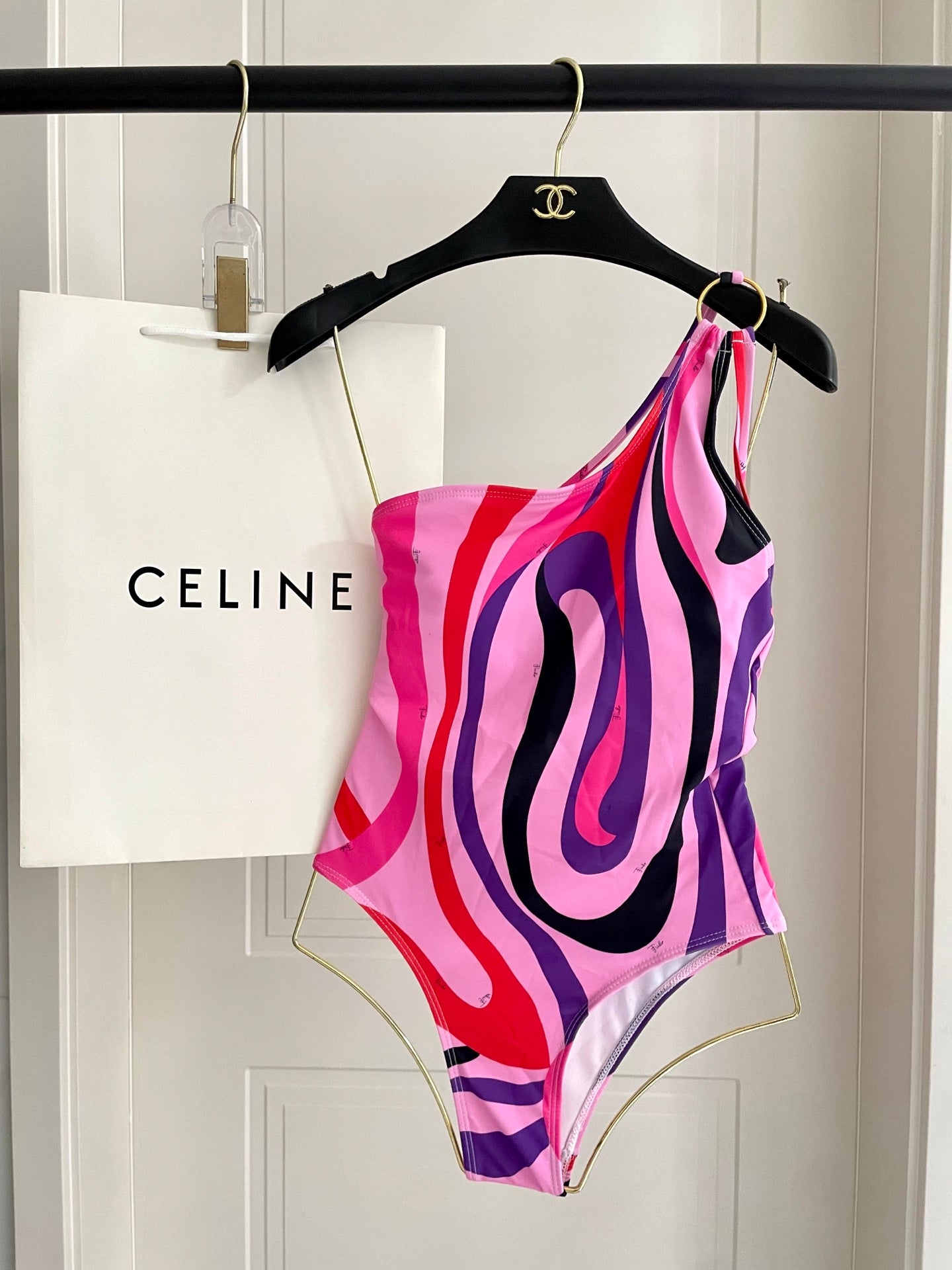 New one-piece swimsuit