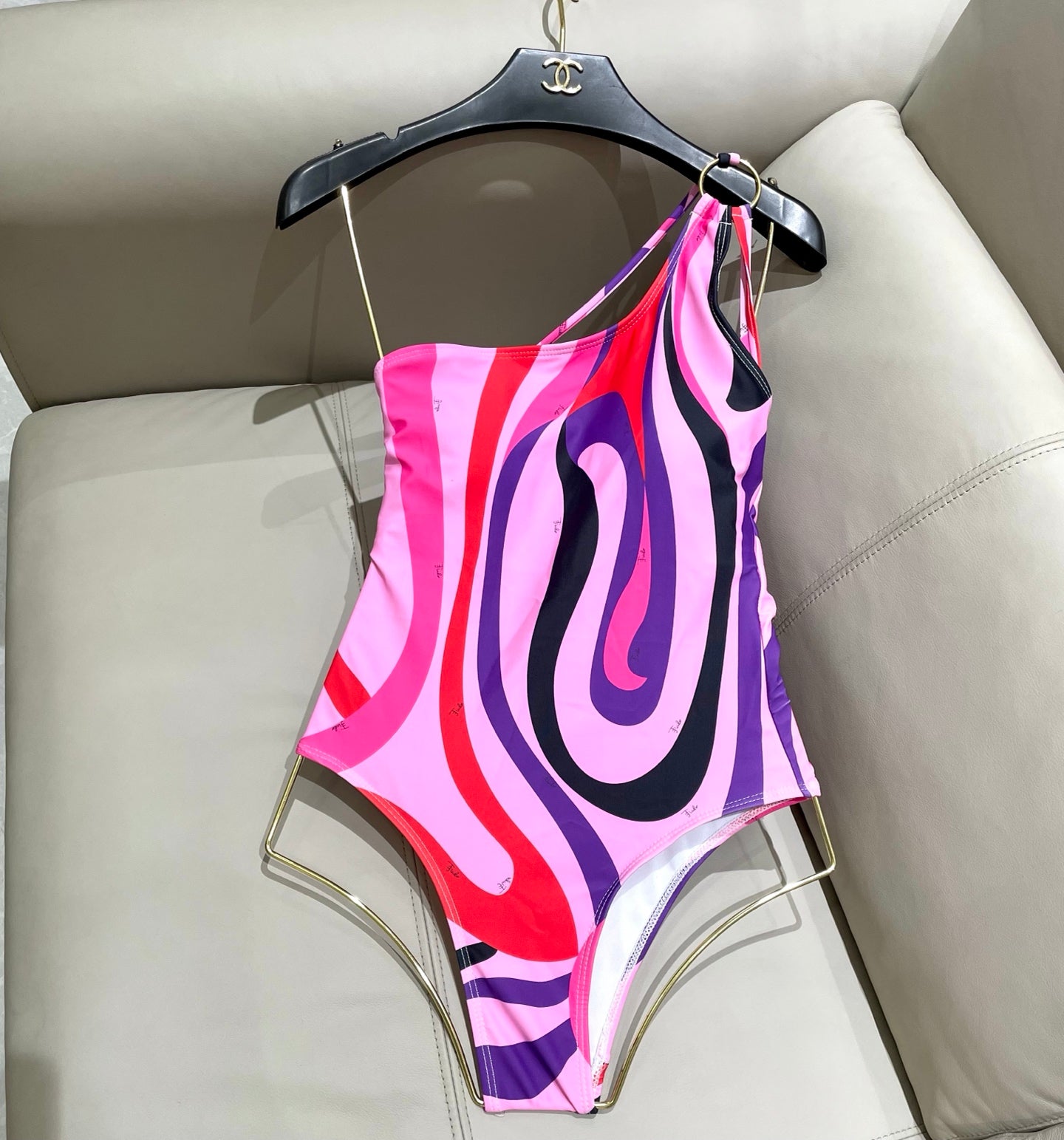 New one-piece swimsuit