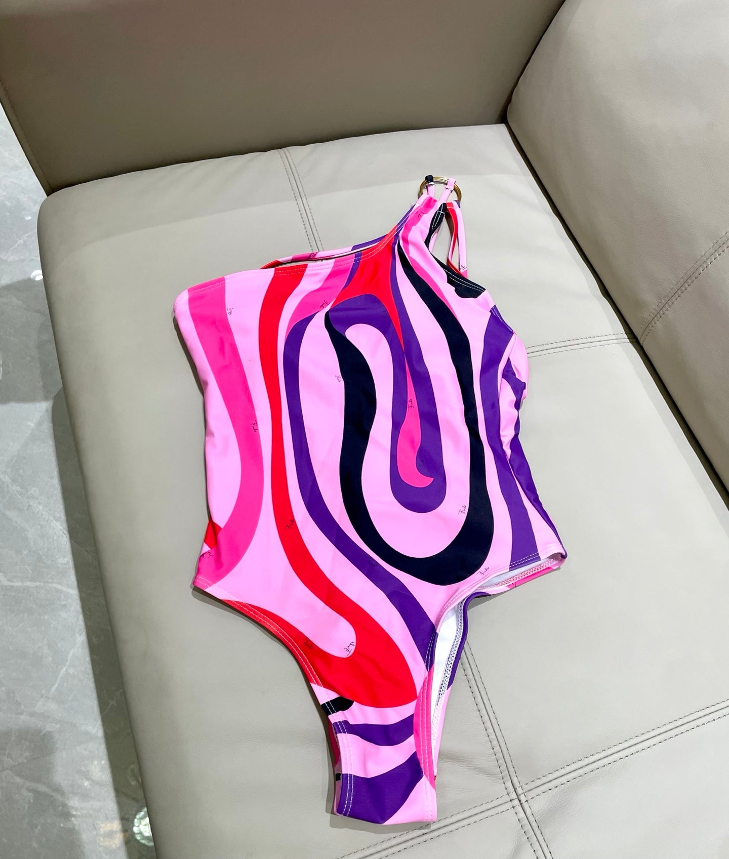 New one-piece swimsuit