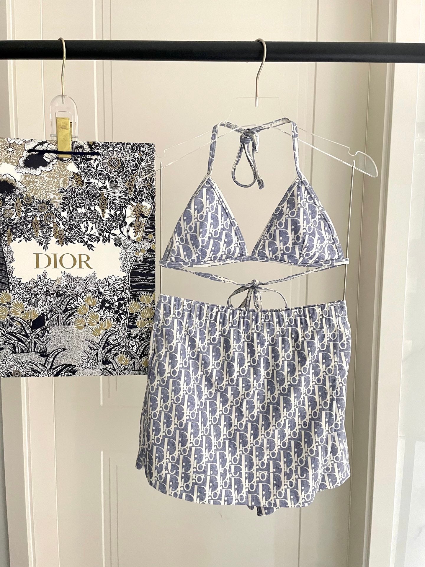 Three-piece swimsuit