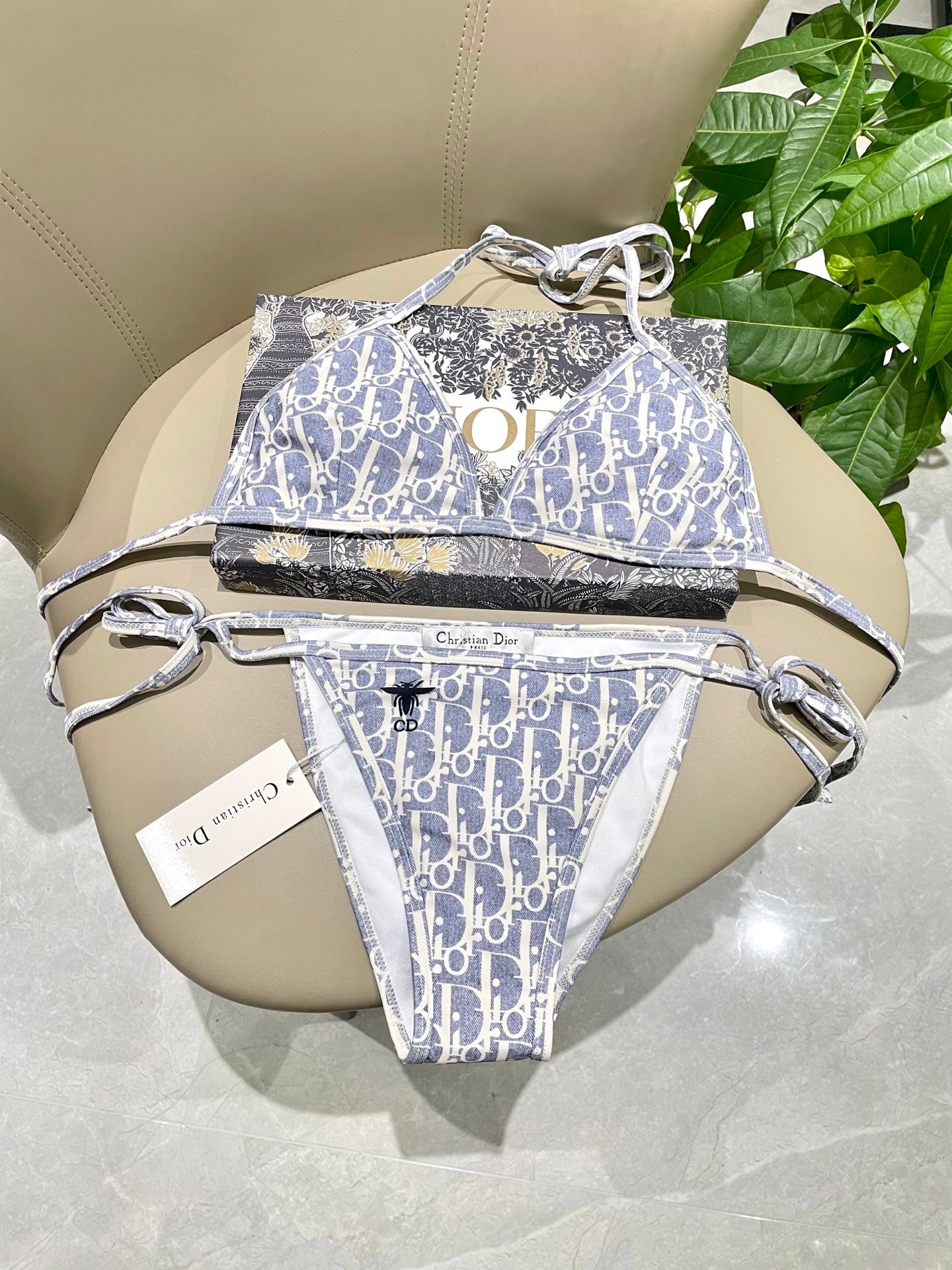 Three-piece swimsuit