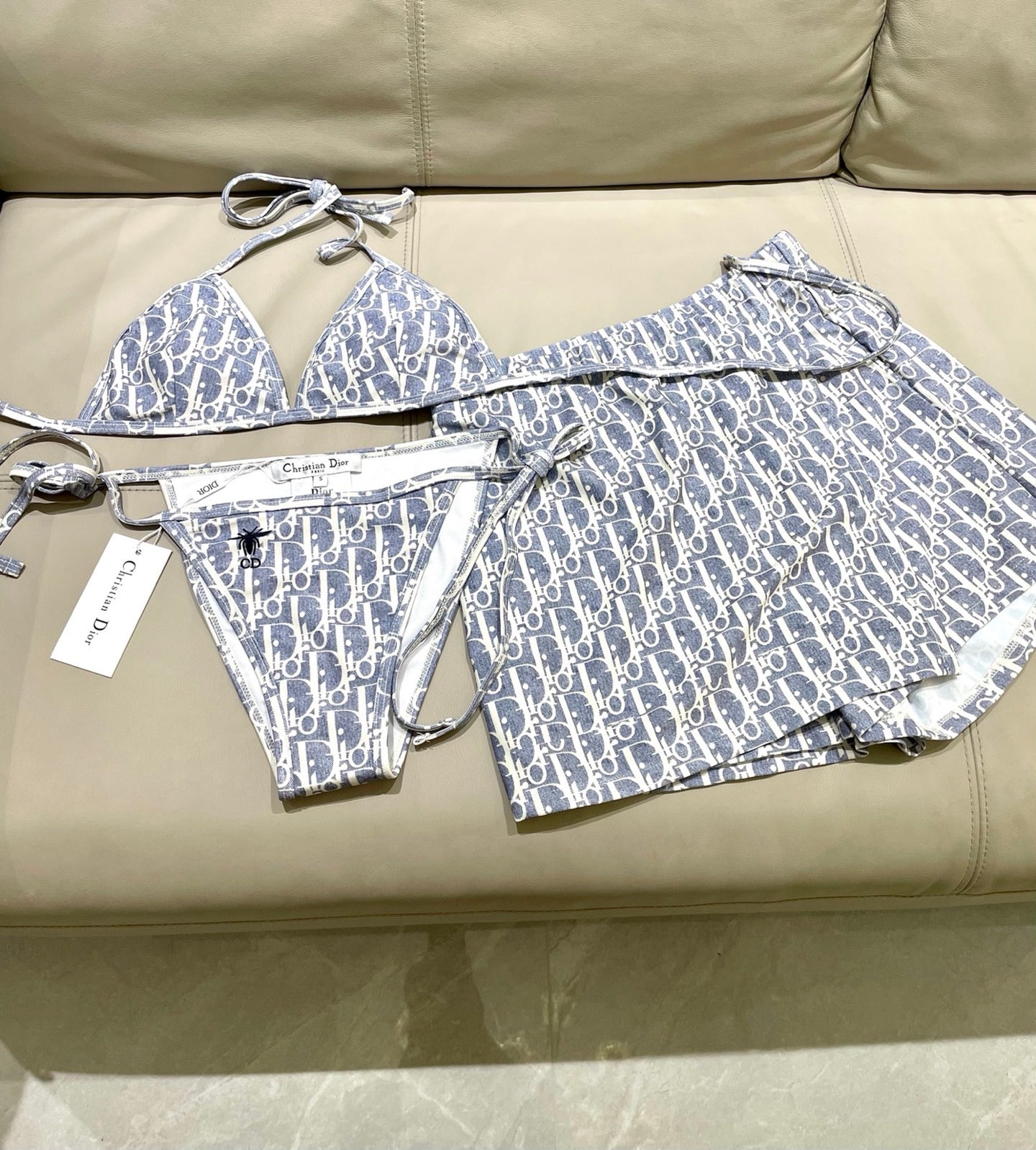 Three-piece swimsuit