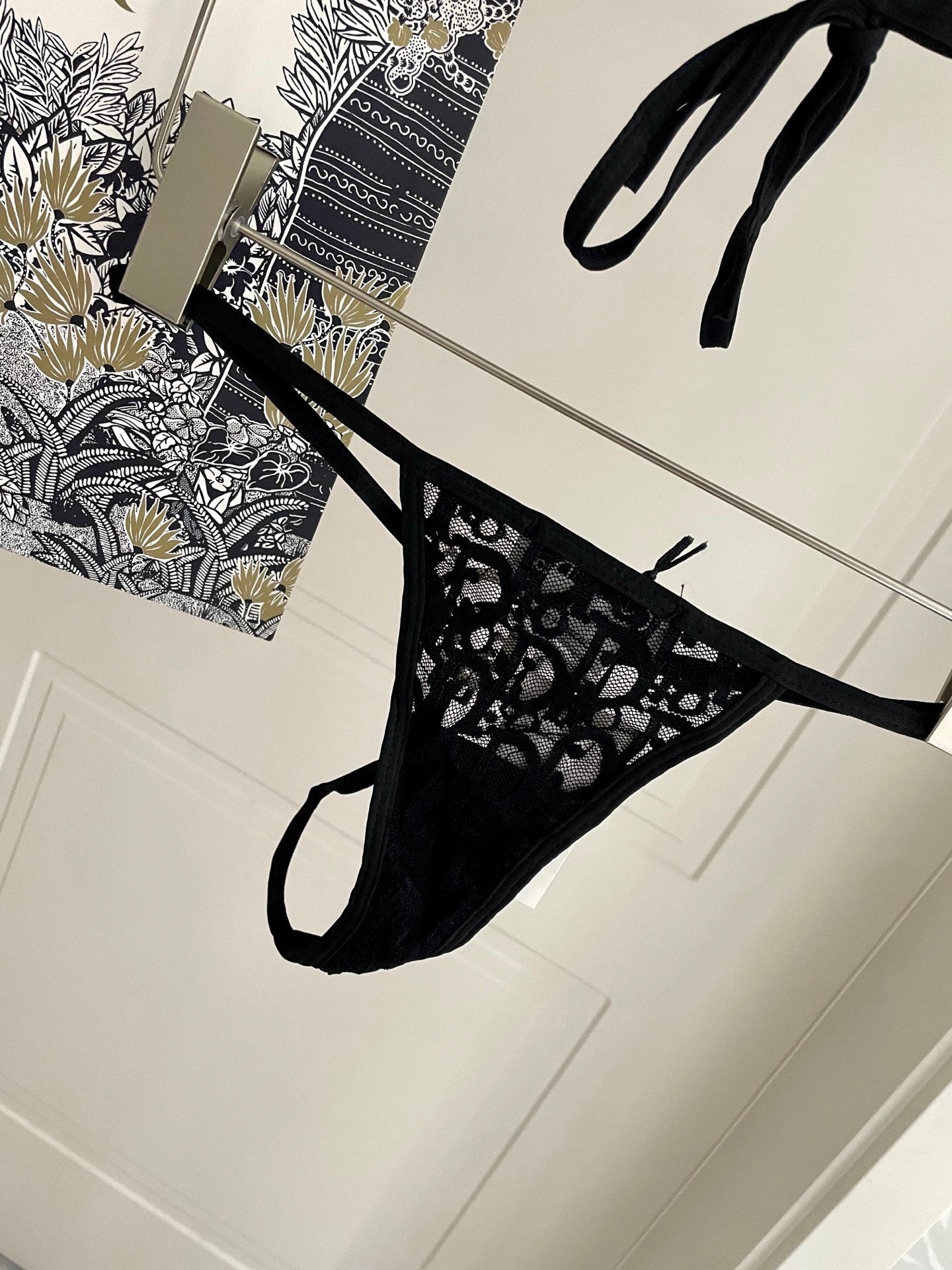 Two-piece bikini thong