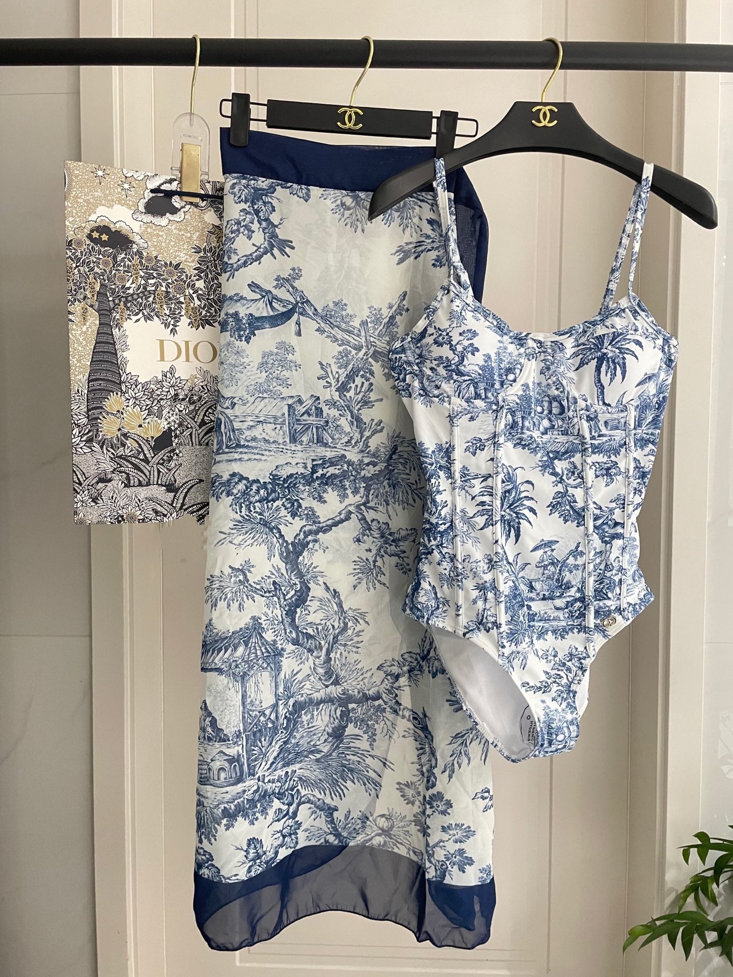 New two-piece swimsuit