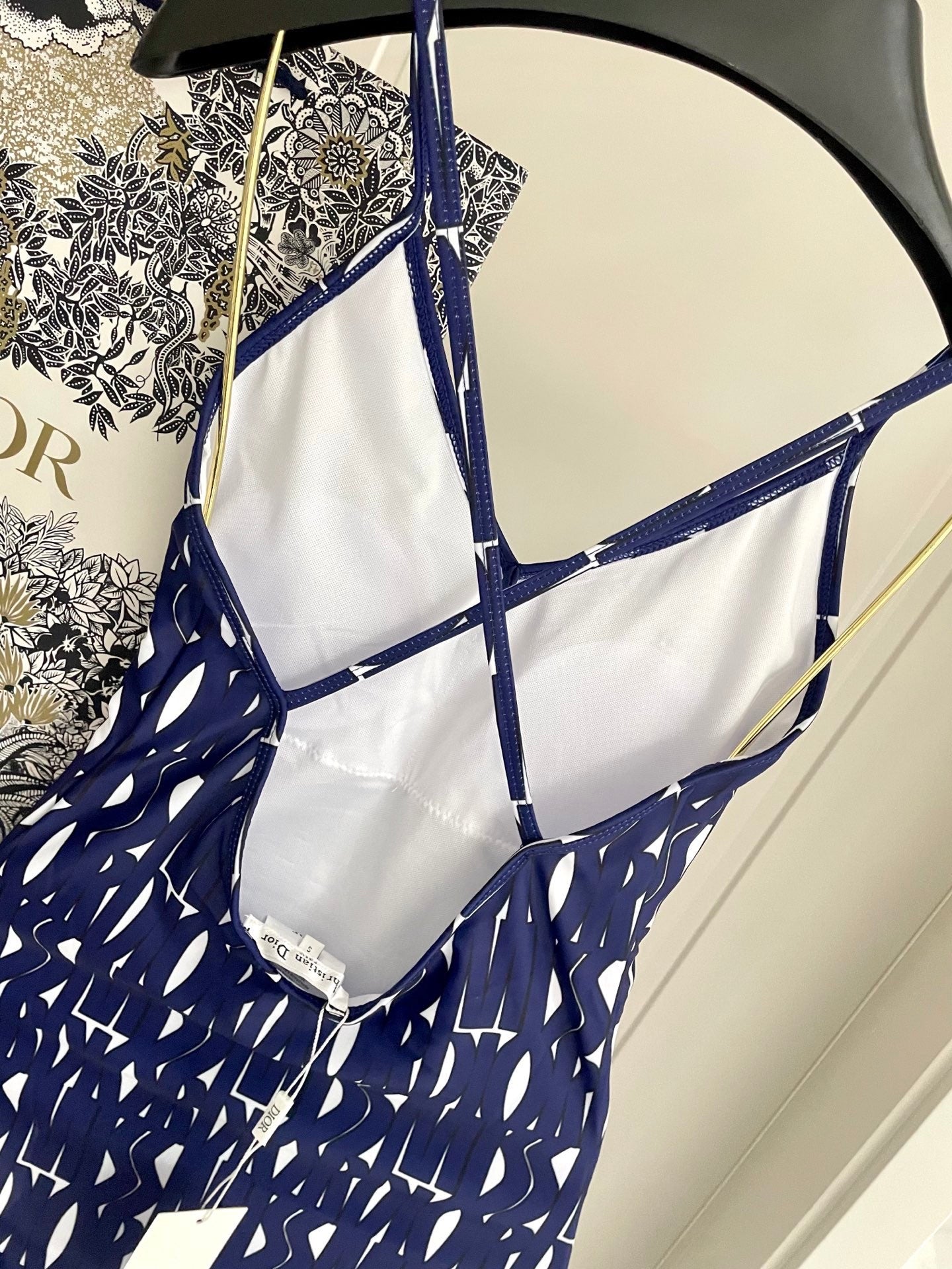 New one-piece swimsuit
