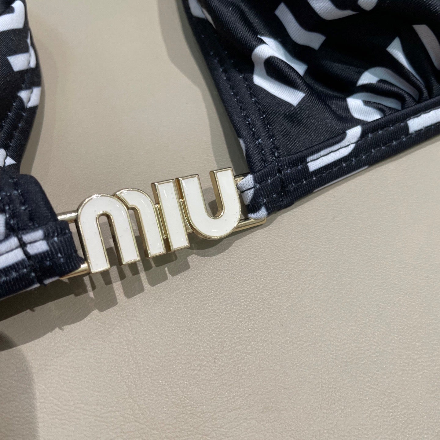 New two-piece bikini swimsuit