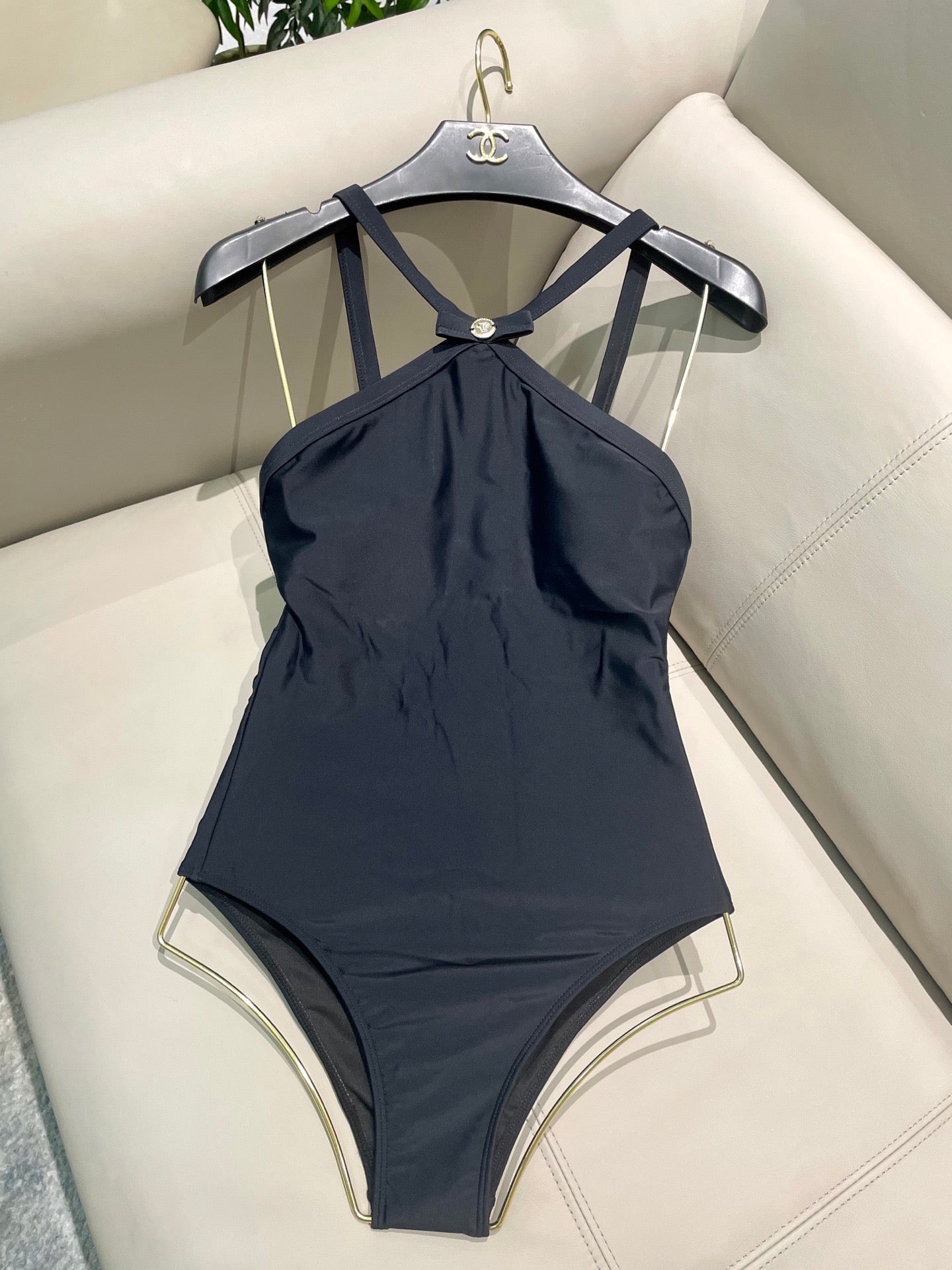 New one-piece swimsuit