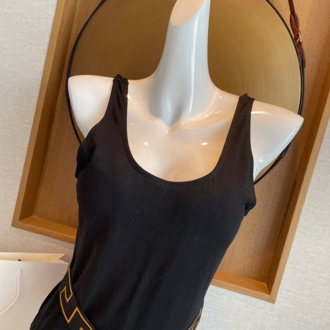 New one-piece swimsuit
