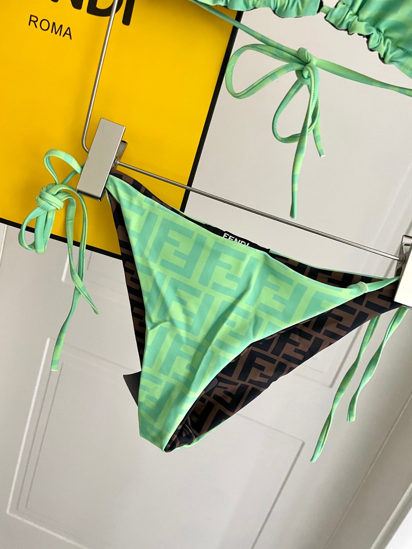 Reversible bikini